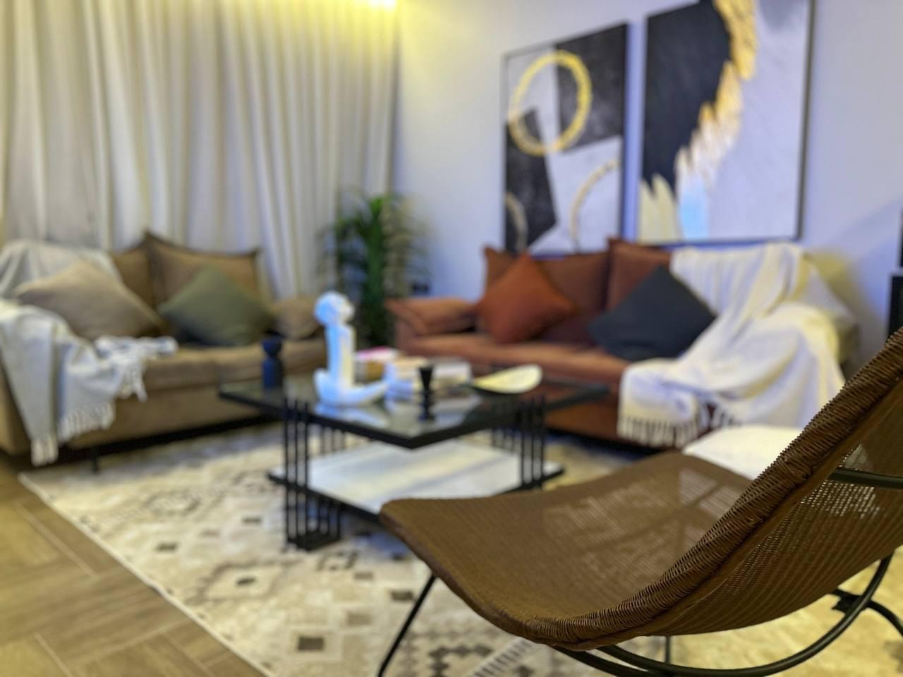 غرفة وصالة مع بانيو 10