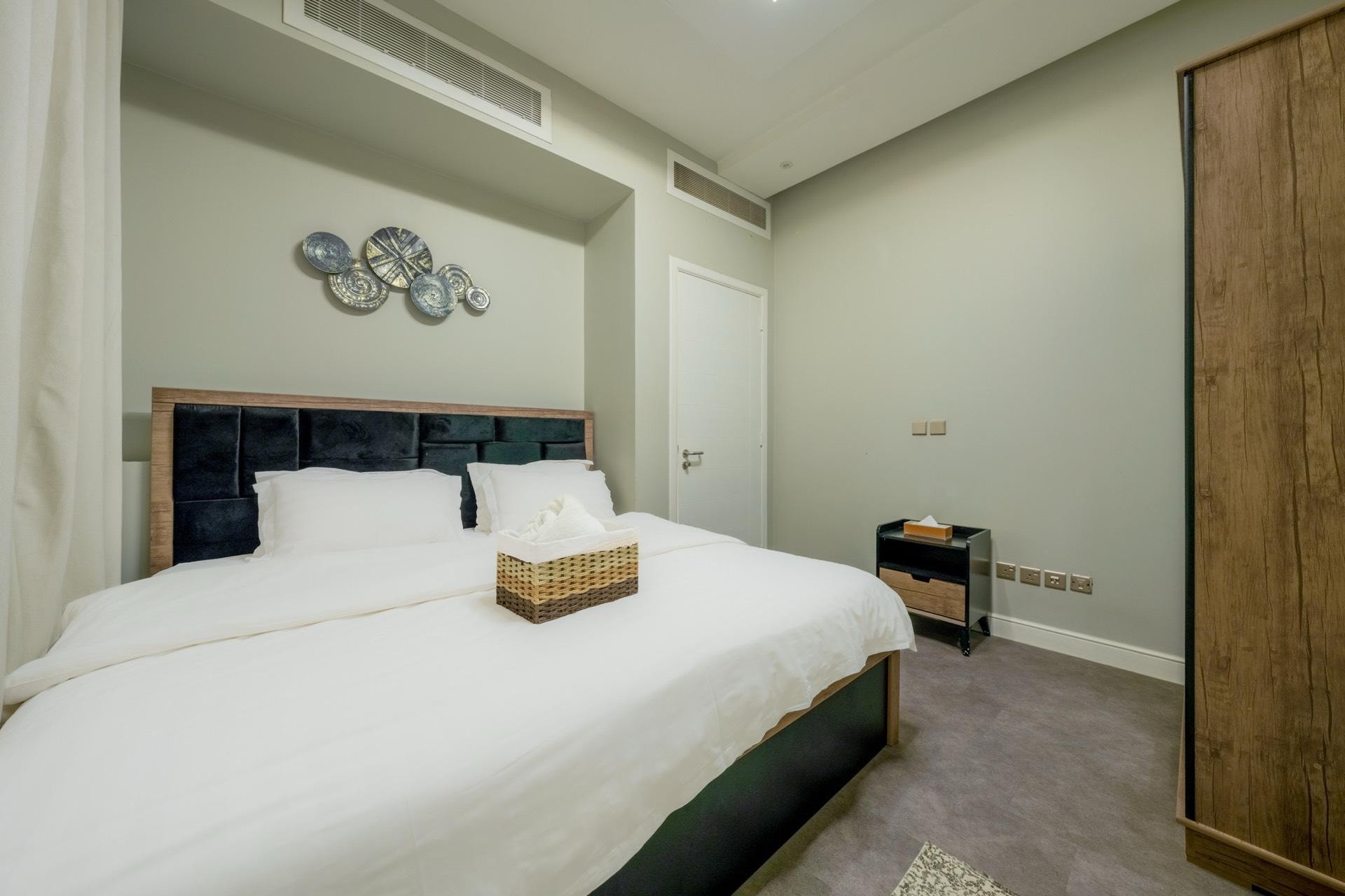 شقه بتصميم مودرن ببرج سكني فاخر 9