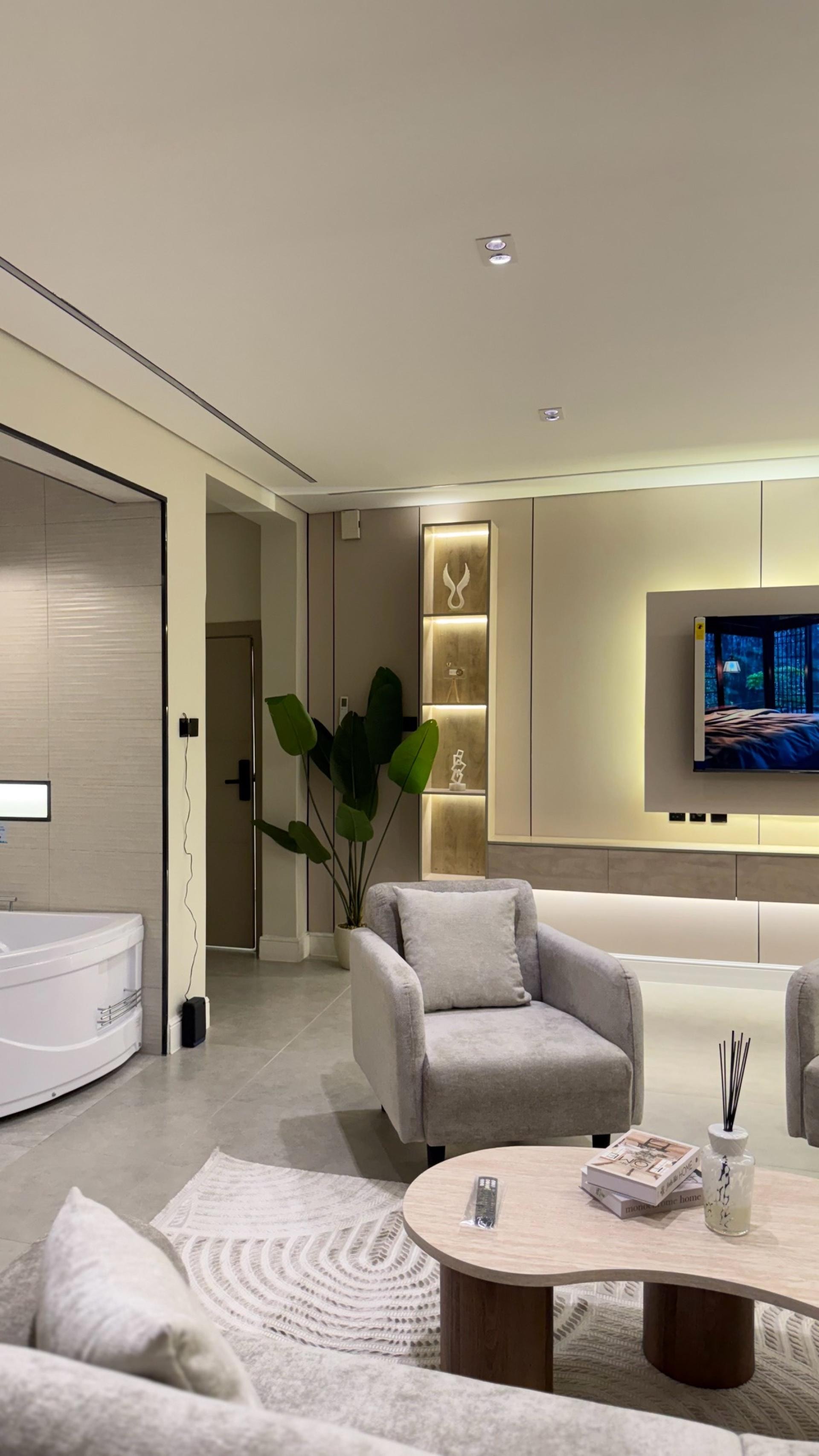 سويت رويال بإطلالة وجاكوزي خاص 6