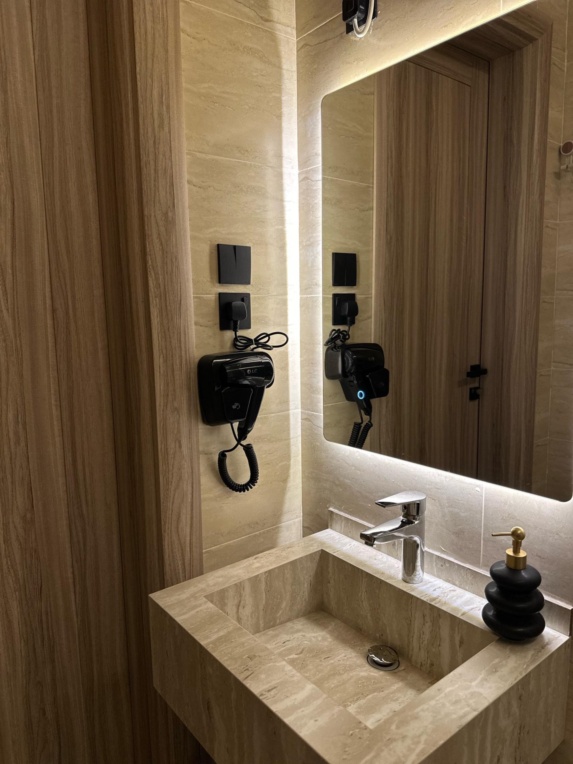 شقة بتصميم انيق بدخول ذكي 8