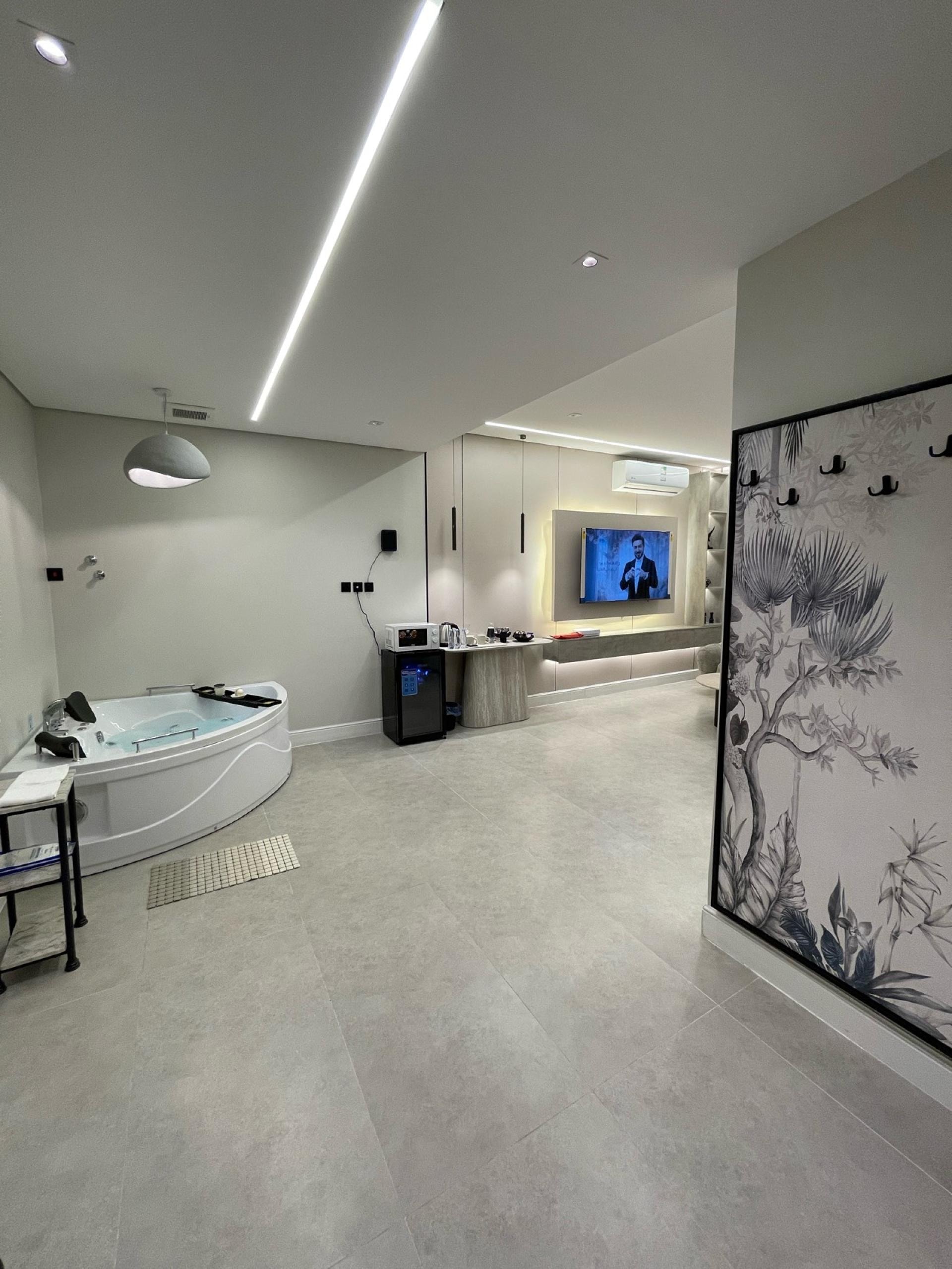 سويت رويال مع جاكوزي خاص 6