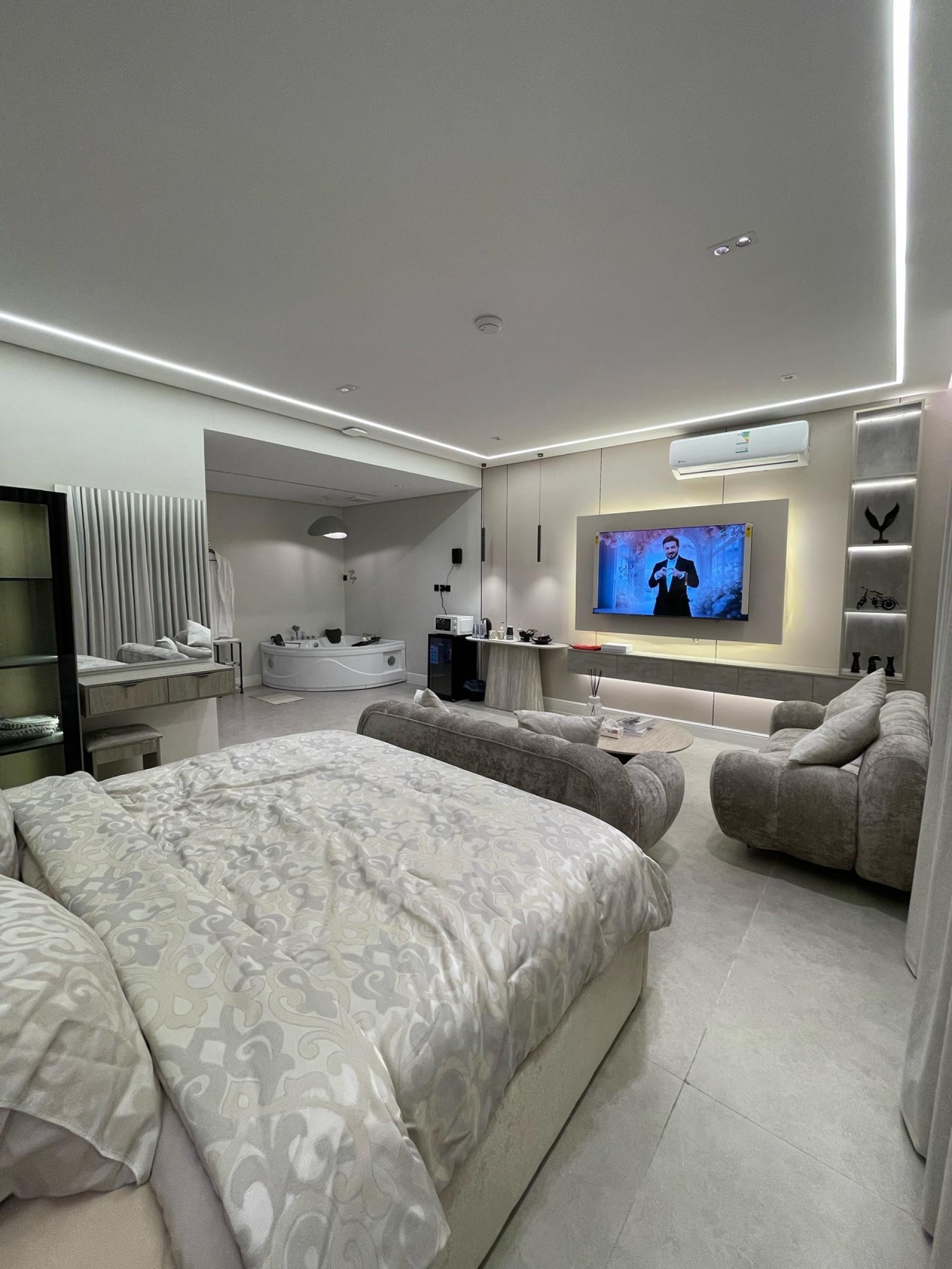 سويت رويال مع جاكوزي خاص 7