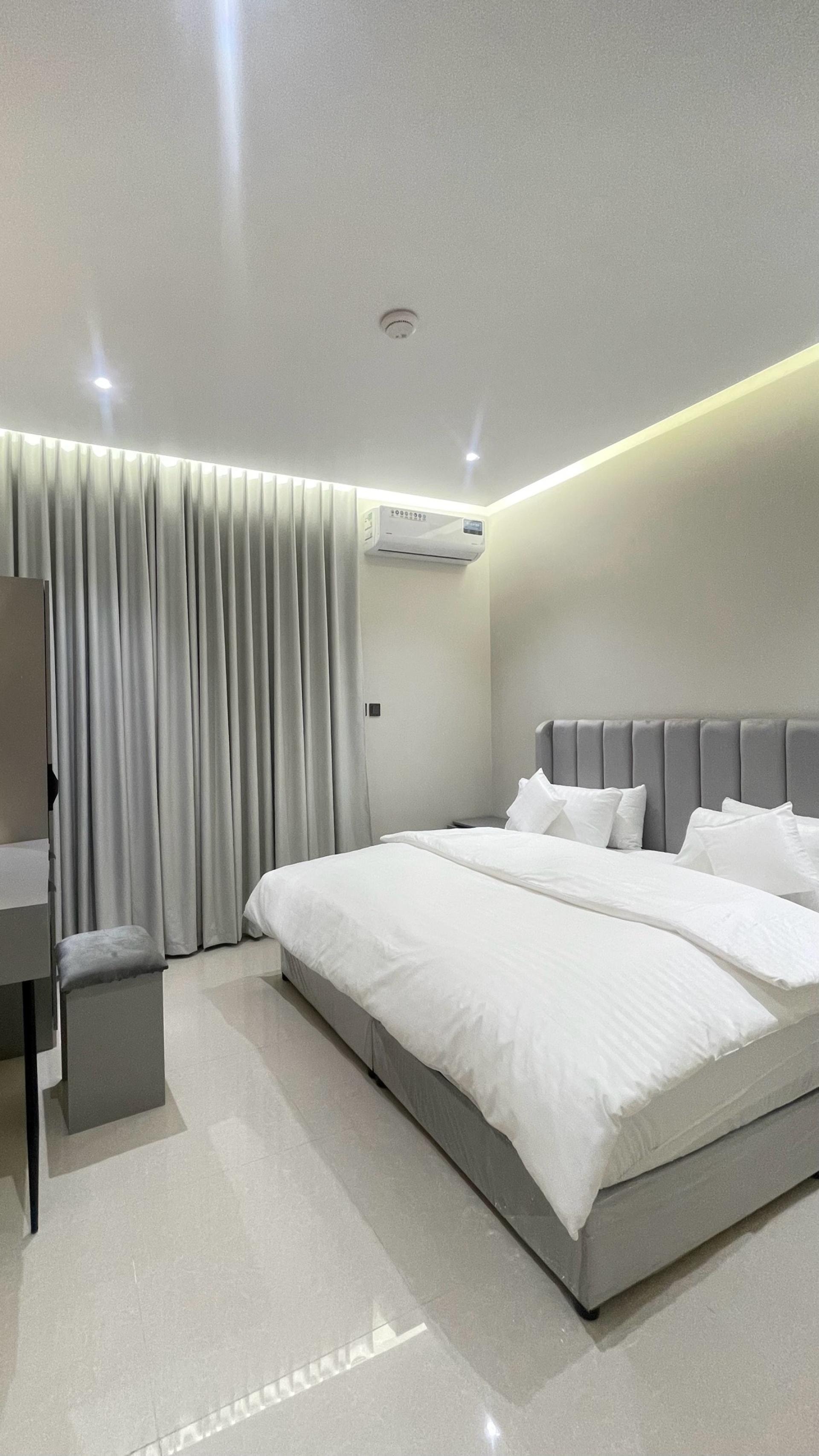 شقة أنيقة بغرفة نوم وصاله ومطبخ 2