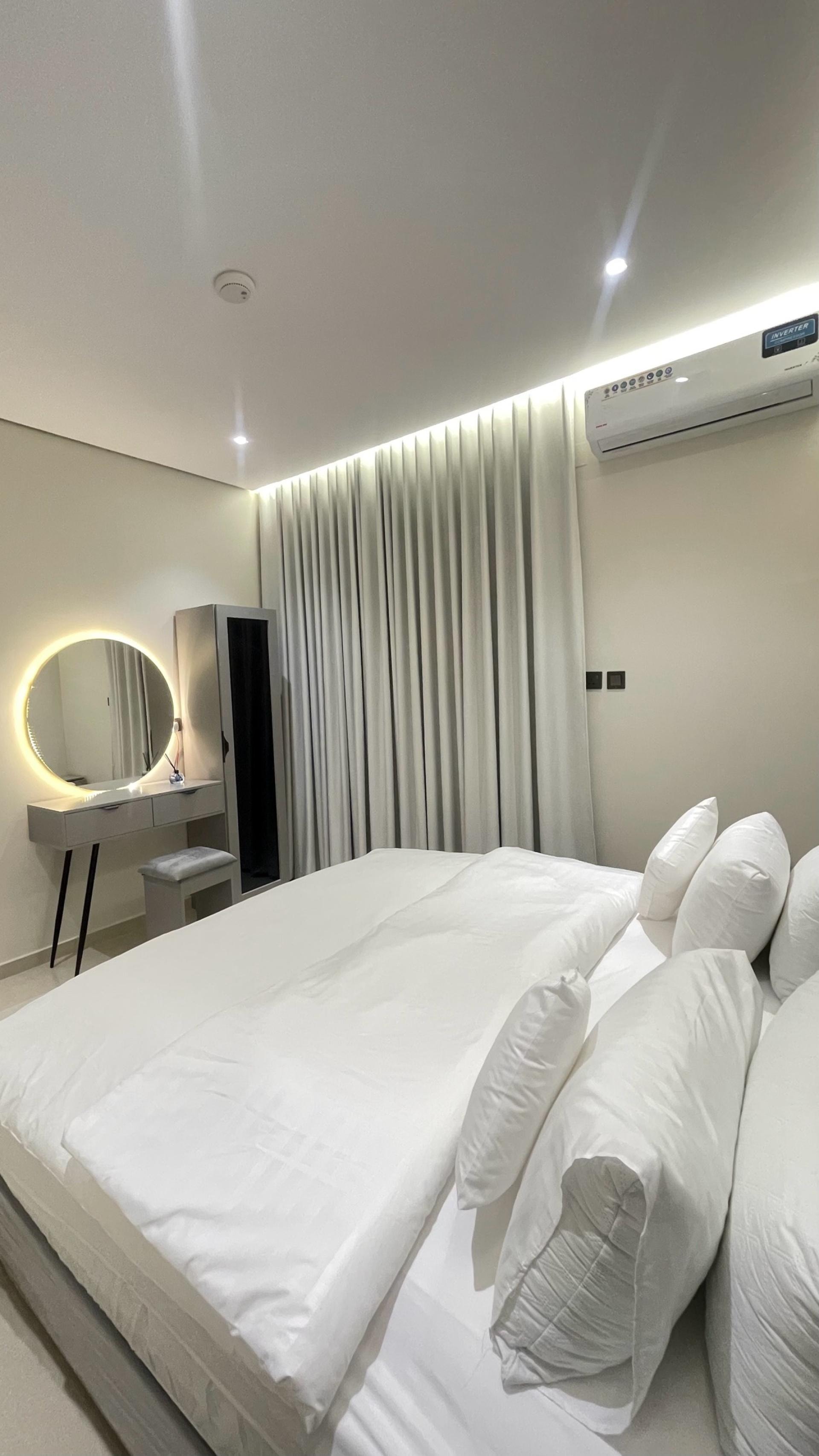 شقة أنيقة بغرفة نوم وصاله ومطبخ 3