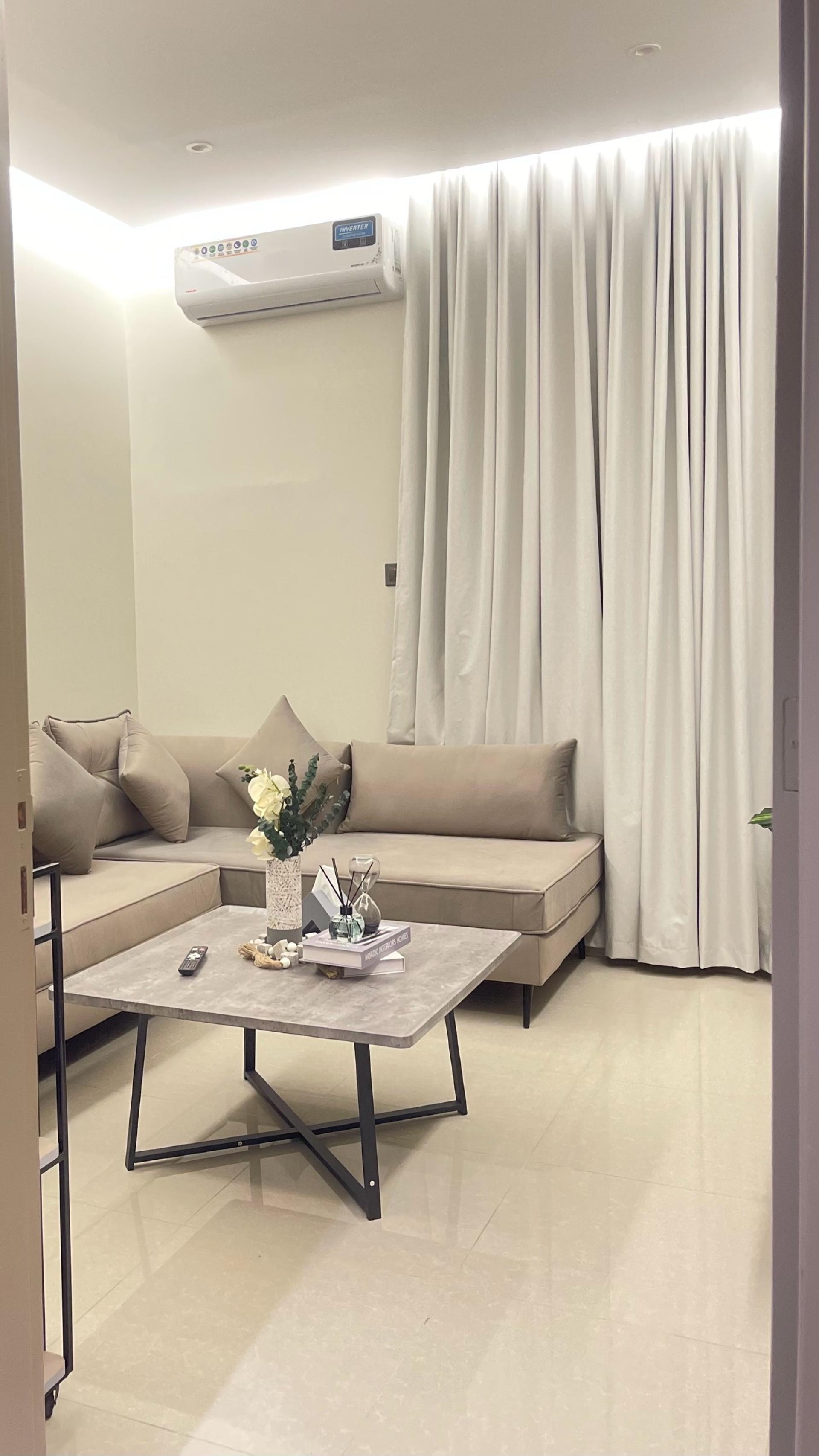 شقة أنيقة بغرفة نوم وصاله ومطبخ 8