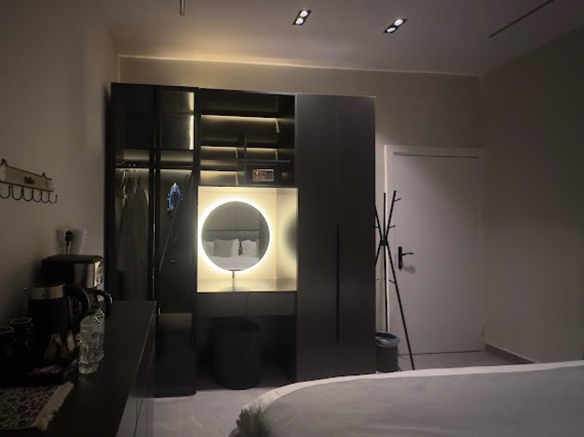 جناح تنفيذي غرفة و صالة 14D 4