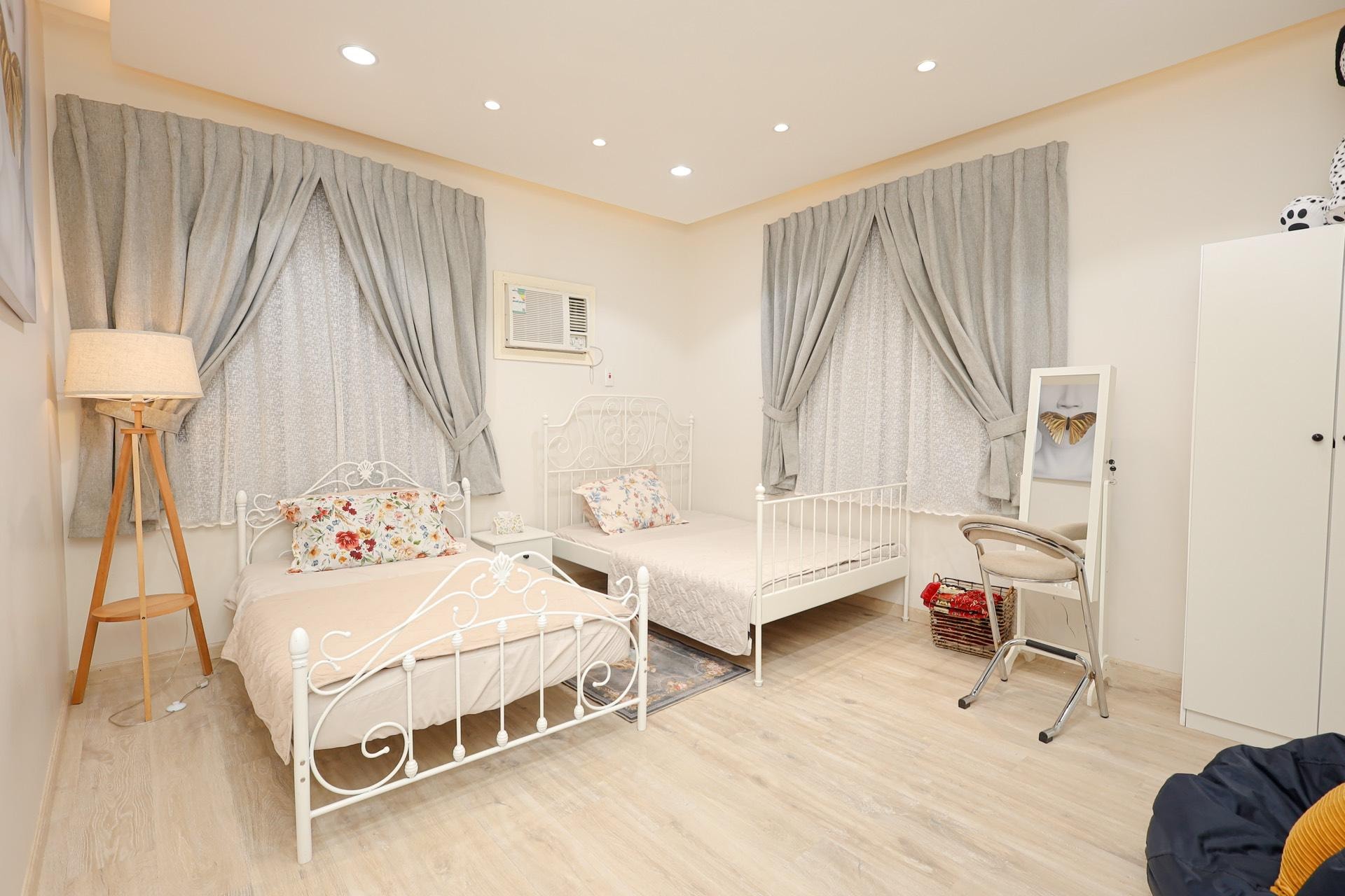 المنزل الأنيق بثلاث غرف وصاله ودخول ذاتي 4