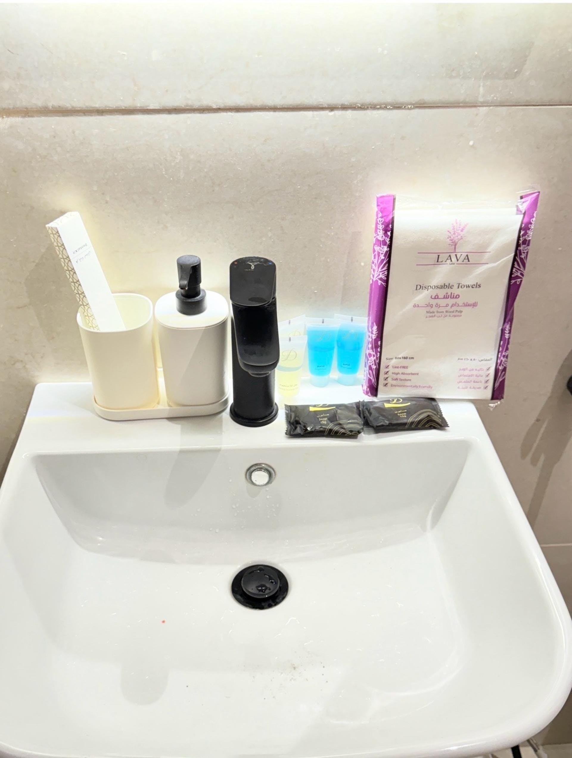 استديوا فاخر في برج انما دخول ذكي 4