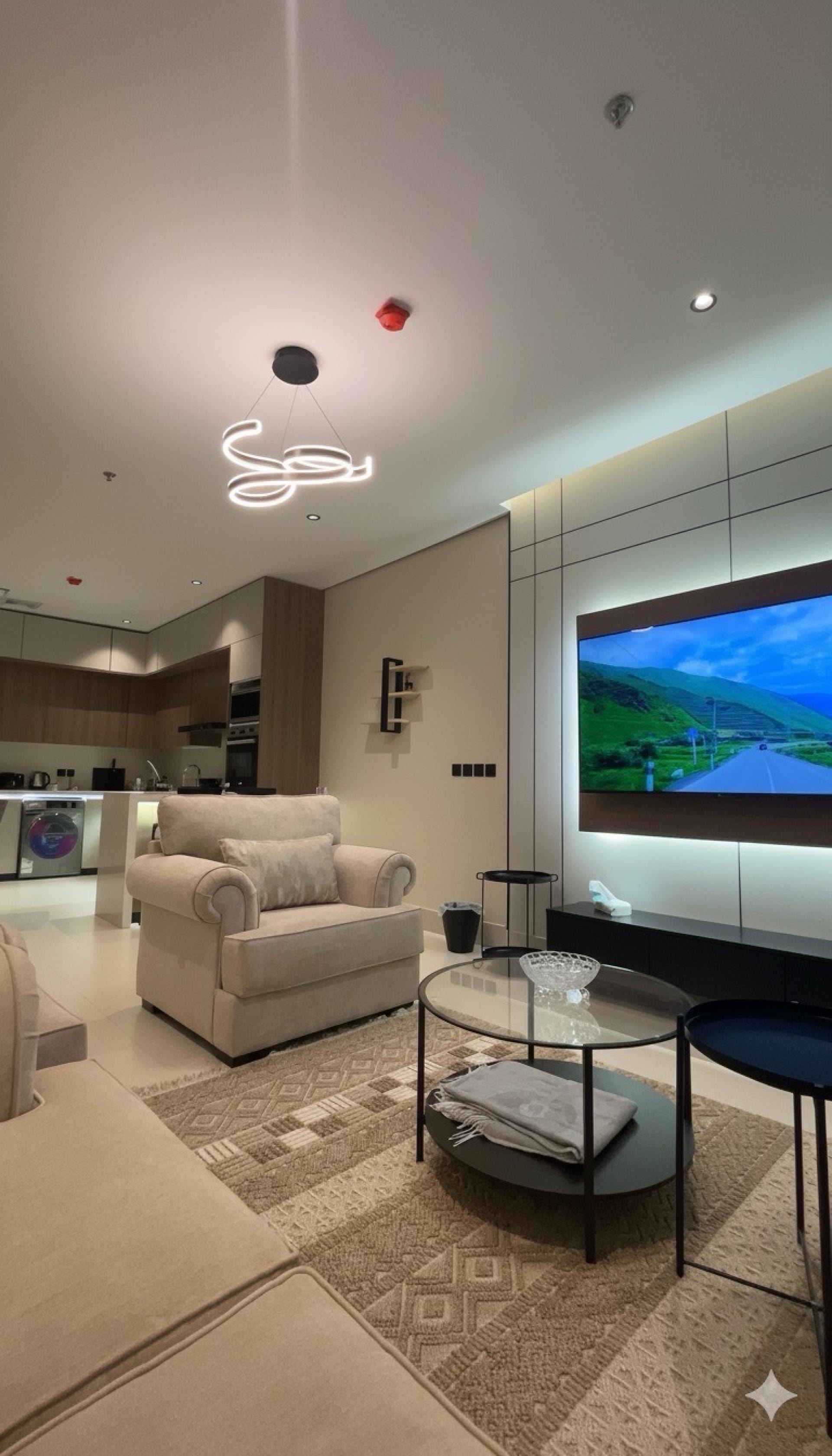 شقة راقية 3 غرف في برج انما ودخول ذكي 5