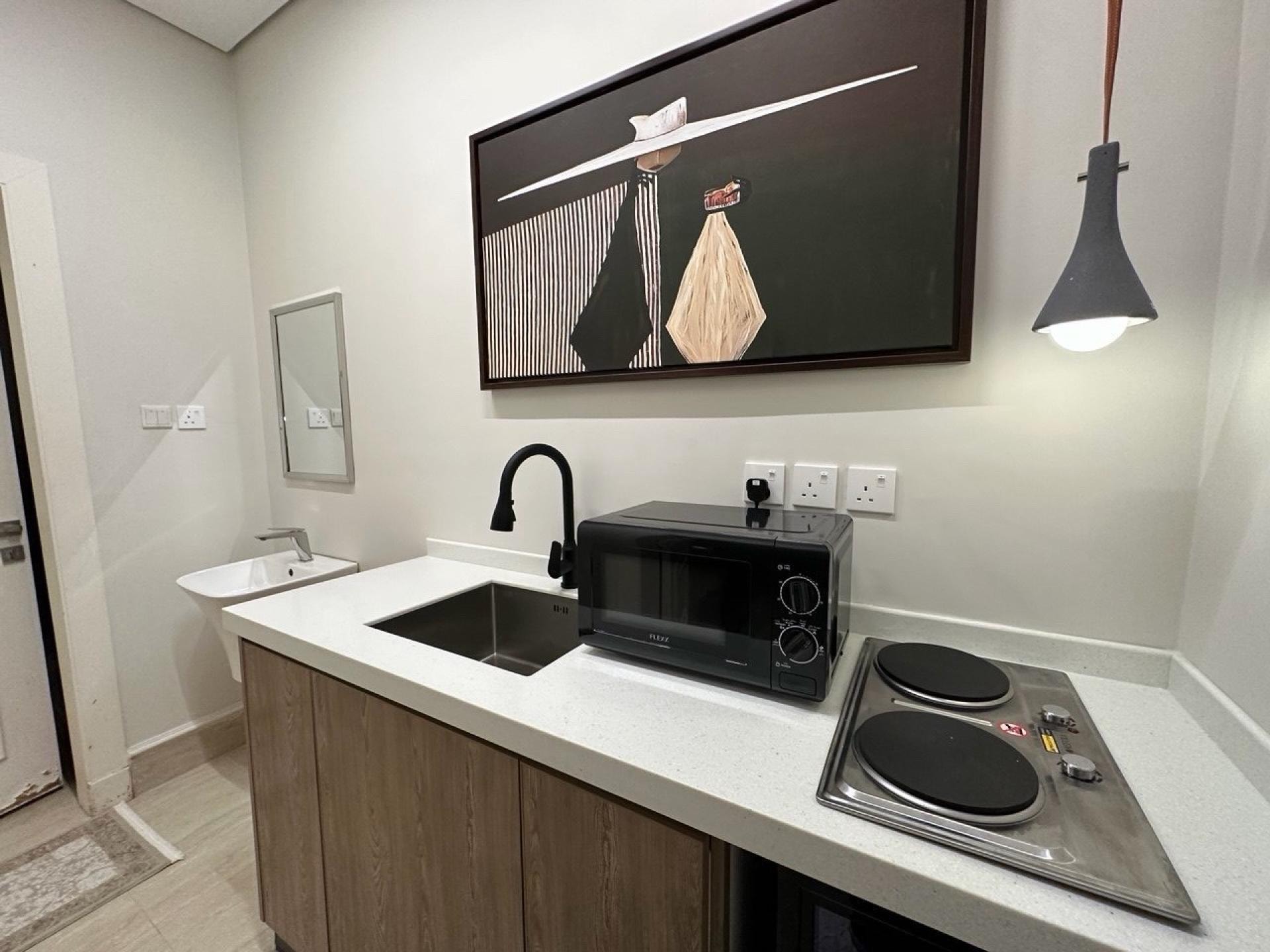 شقة بغرفة نوم وصالة 6