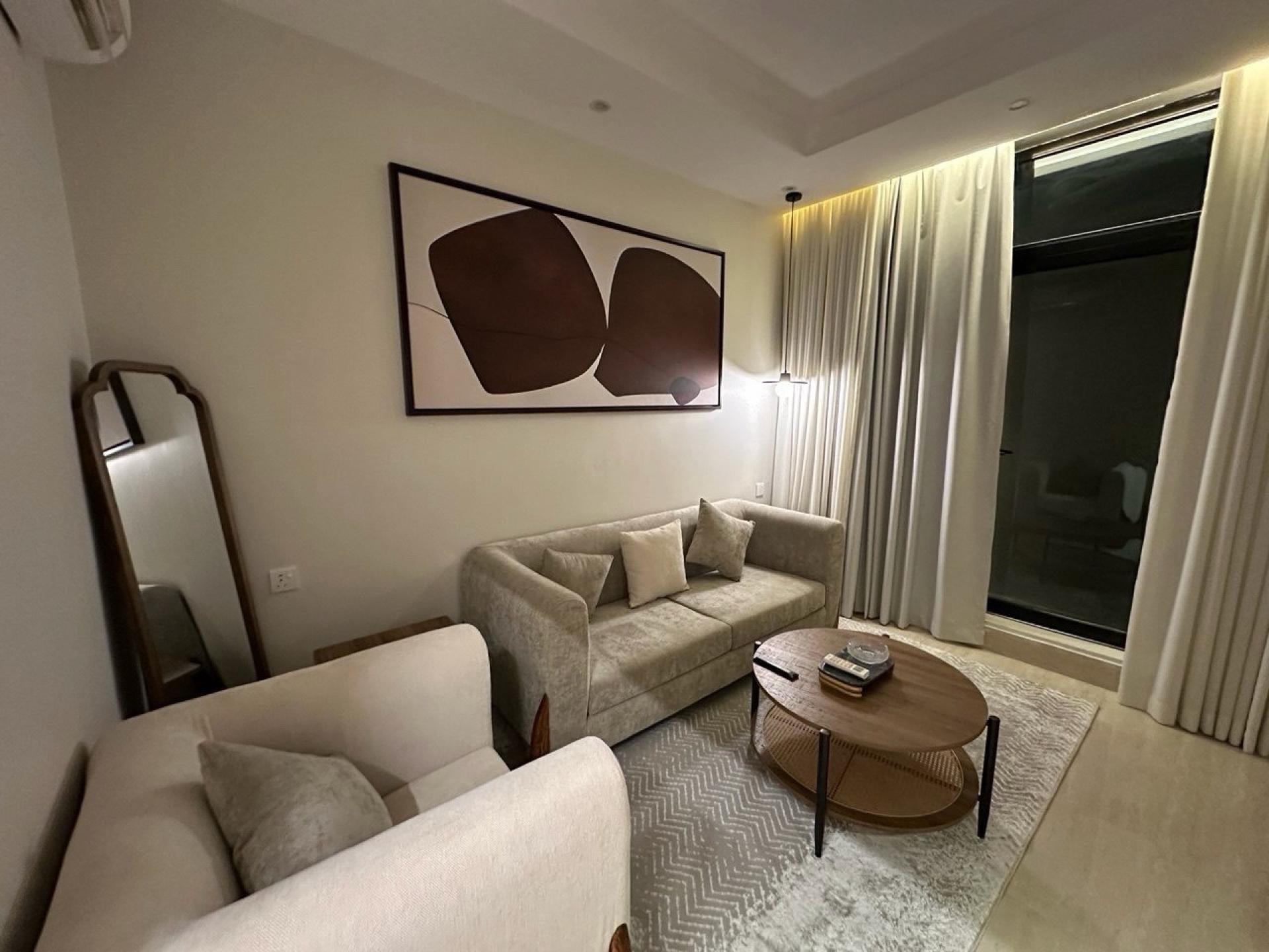 شقة بغرفة نوم وصالة 9