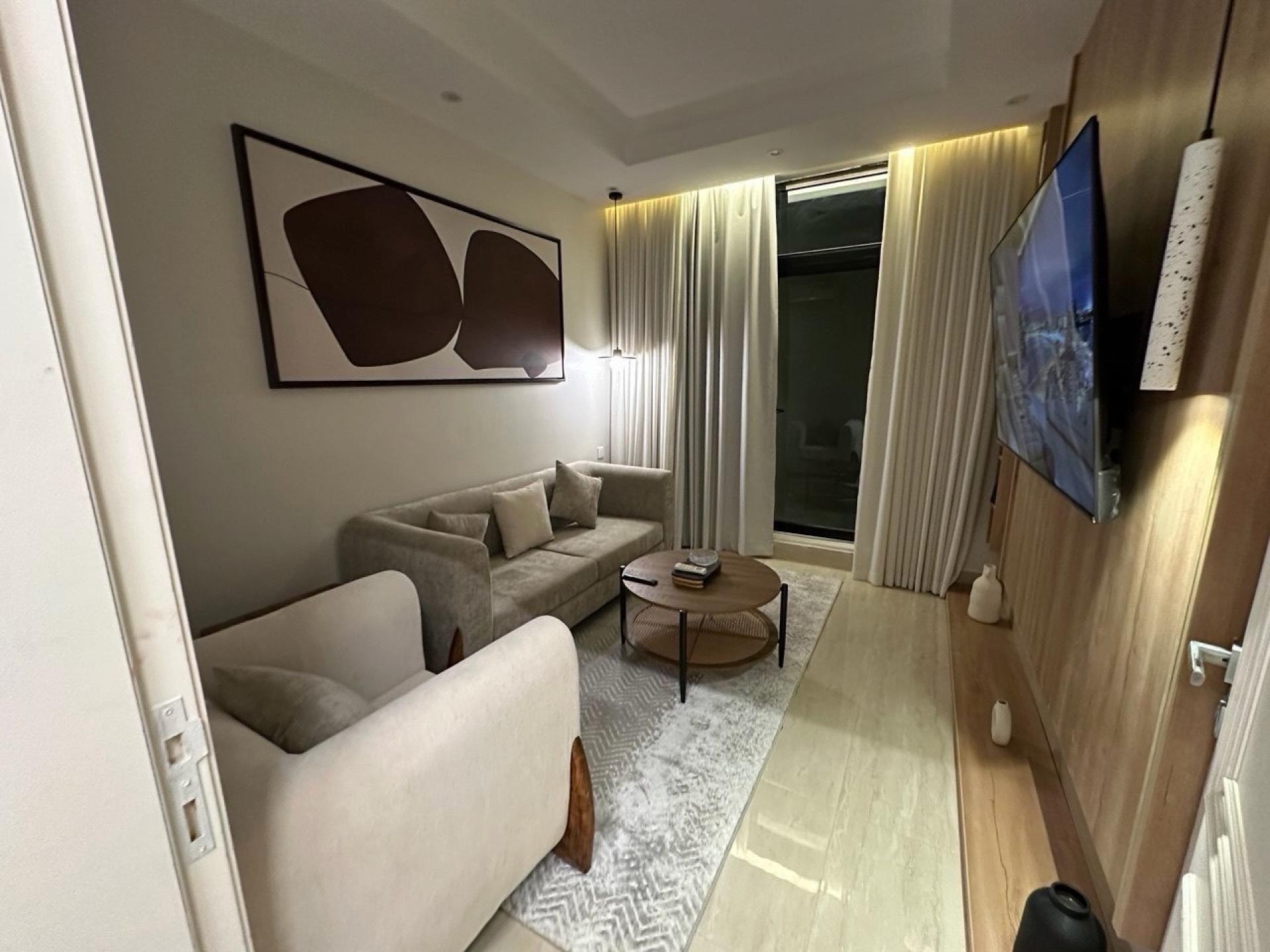 شقة بغرفة نوم وصالة 11