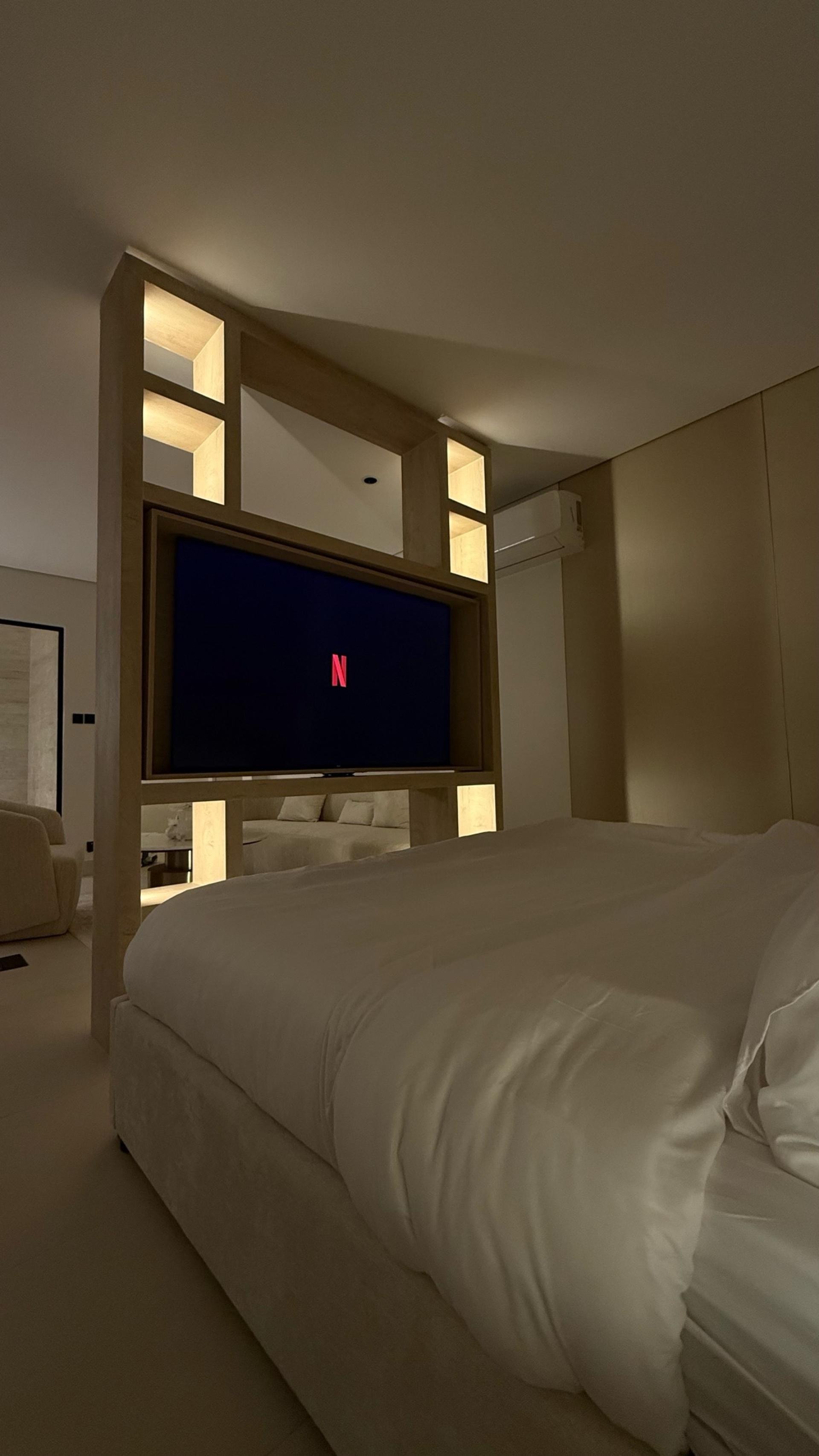 استديو فاخر مع بلكونة وبانيو 4