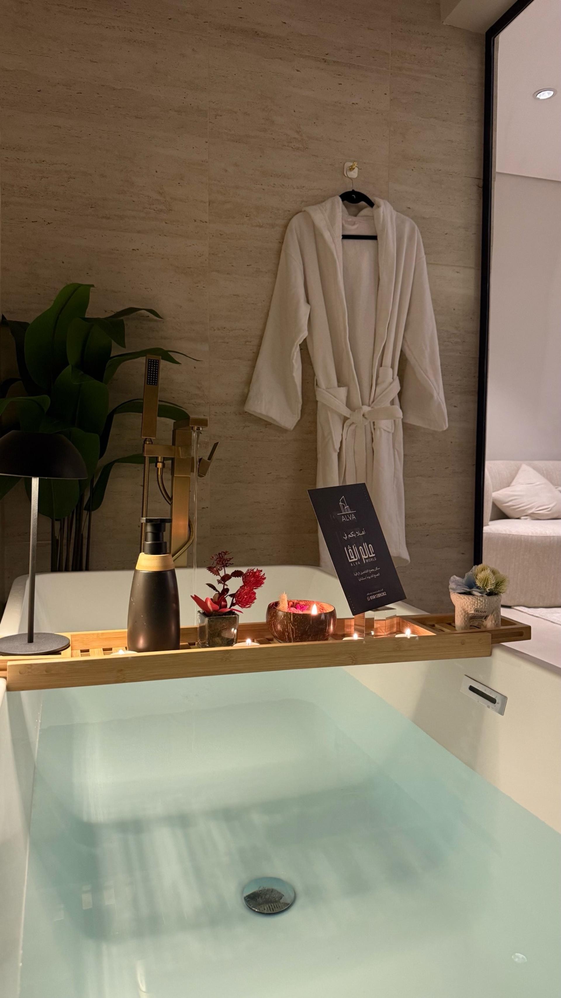 استديو فاخر مع بلكونة وبانيو 9