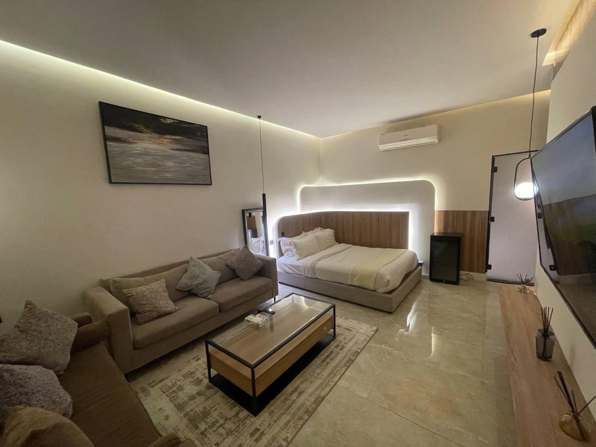 استديو واسع بجاكوزي 5