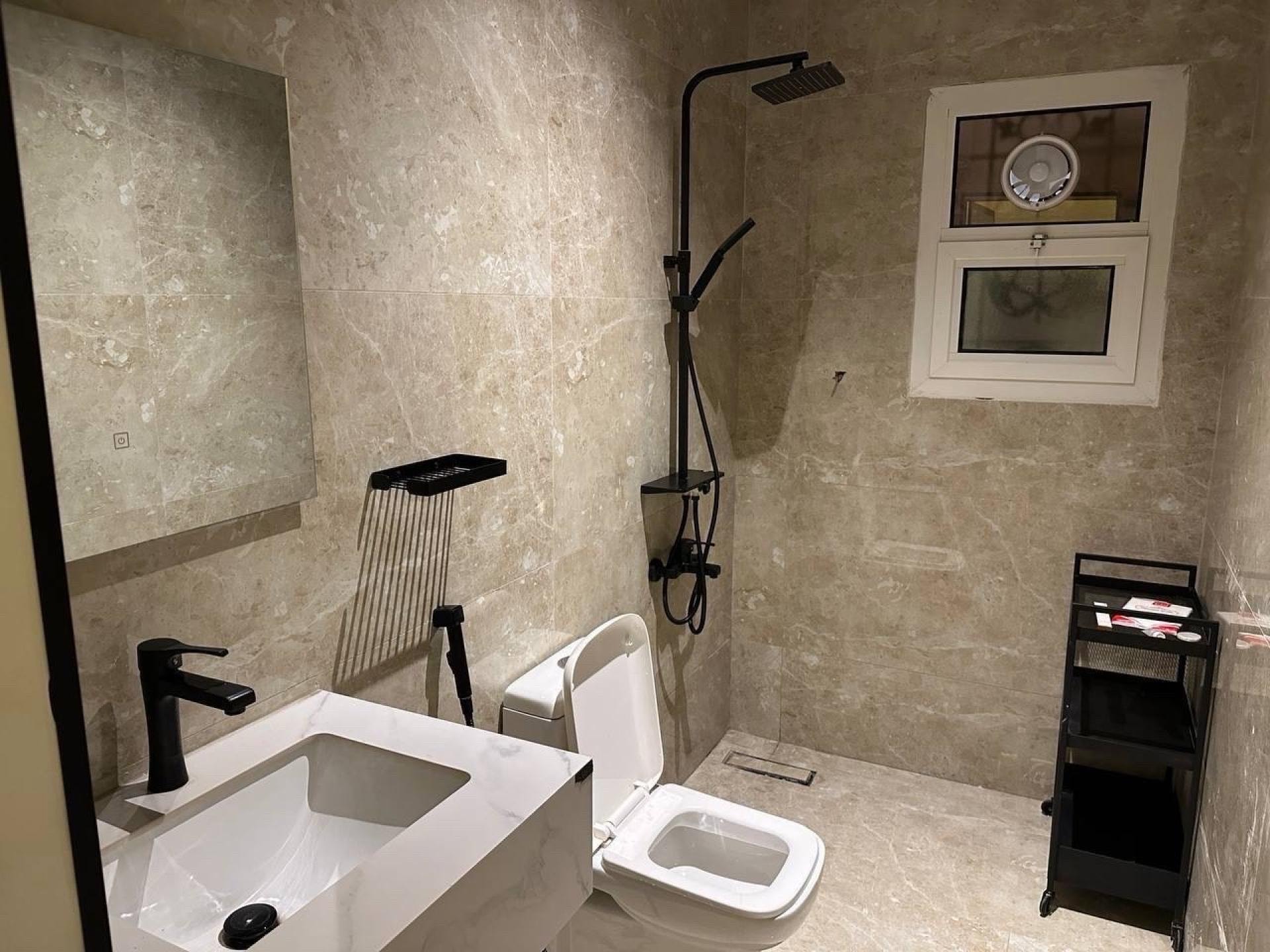 استديو مع بانيو 7