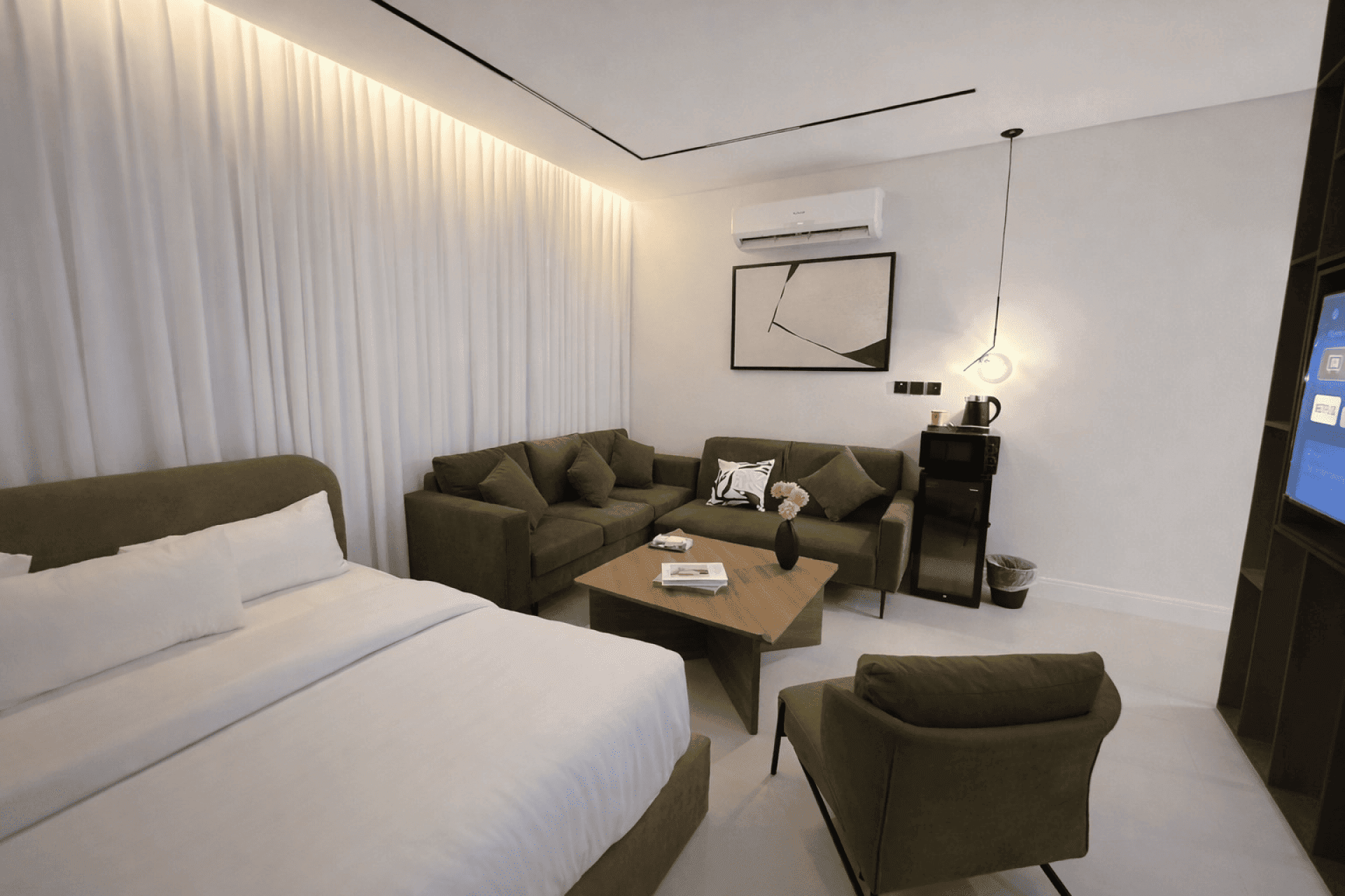 استديو واسع بجاكوزي 4