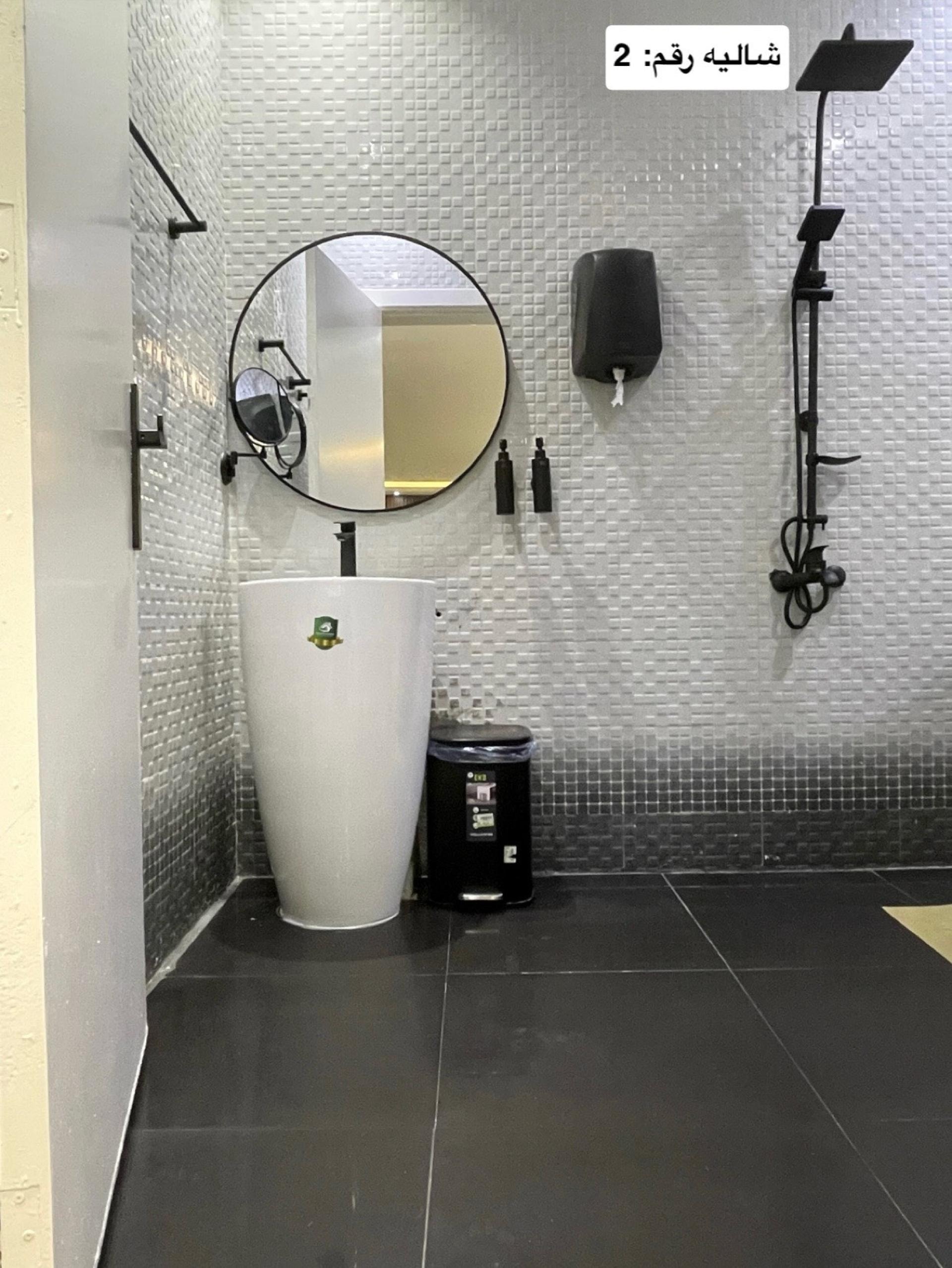 شاليه بمسطح اخضر 10