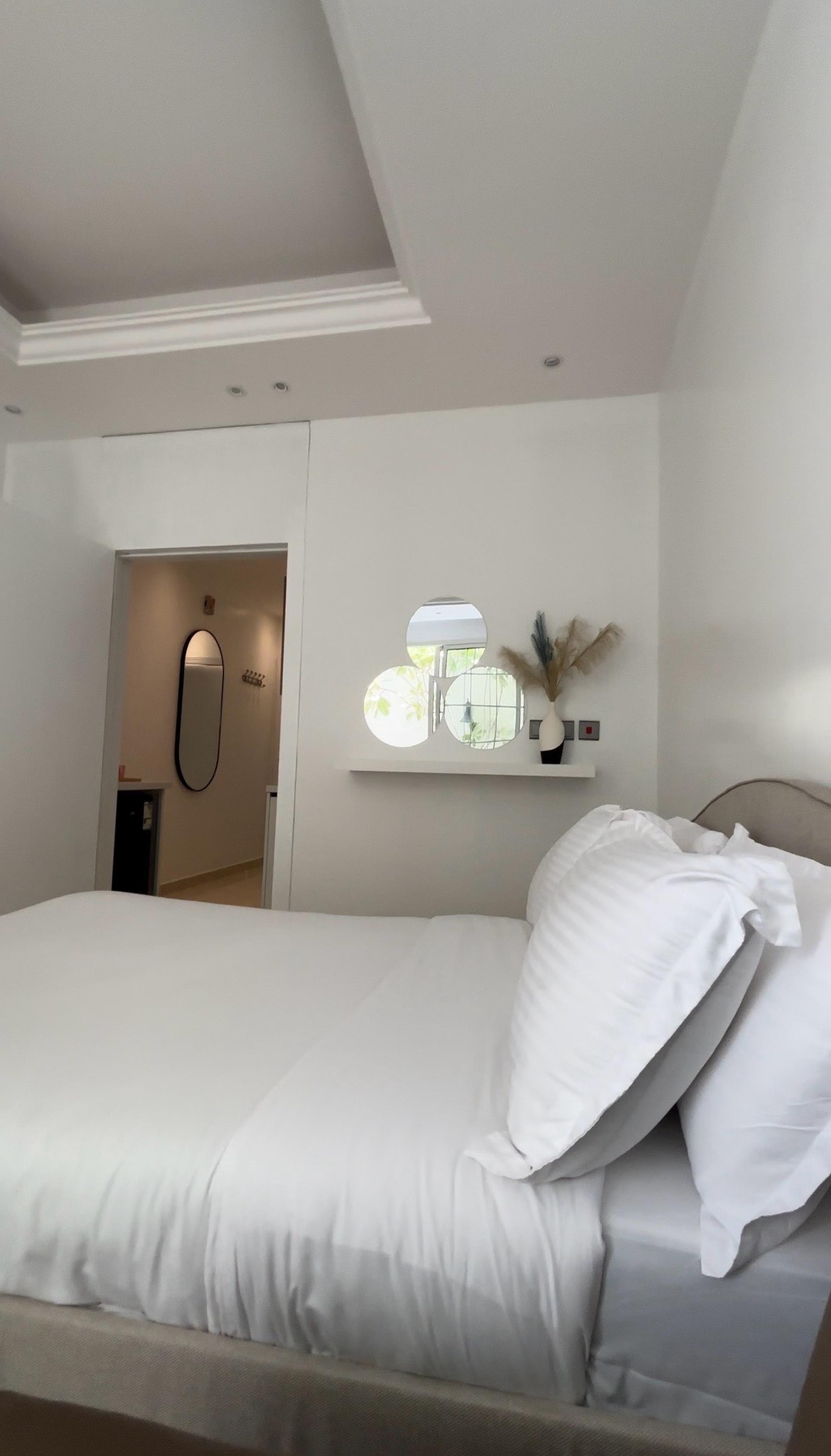 استوديو فندقي بشرفة أشجار دخول ذاتي 3