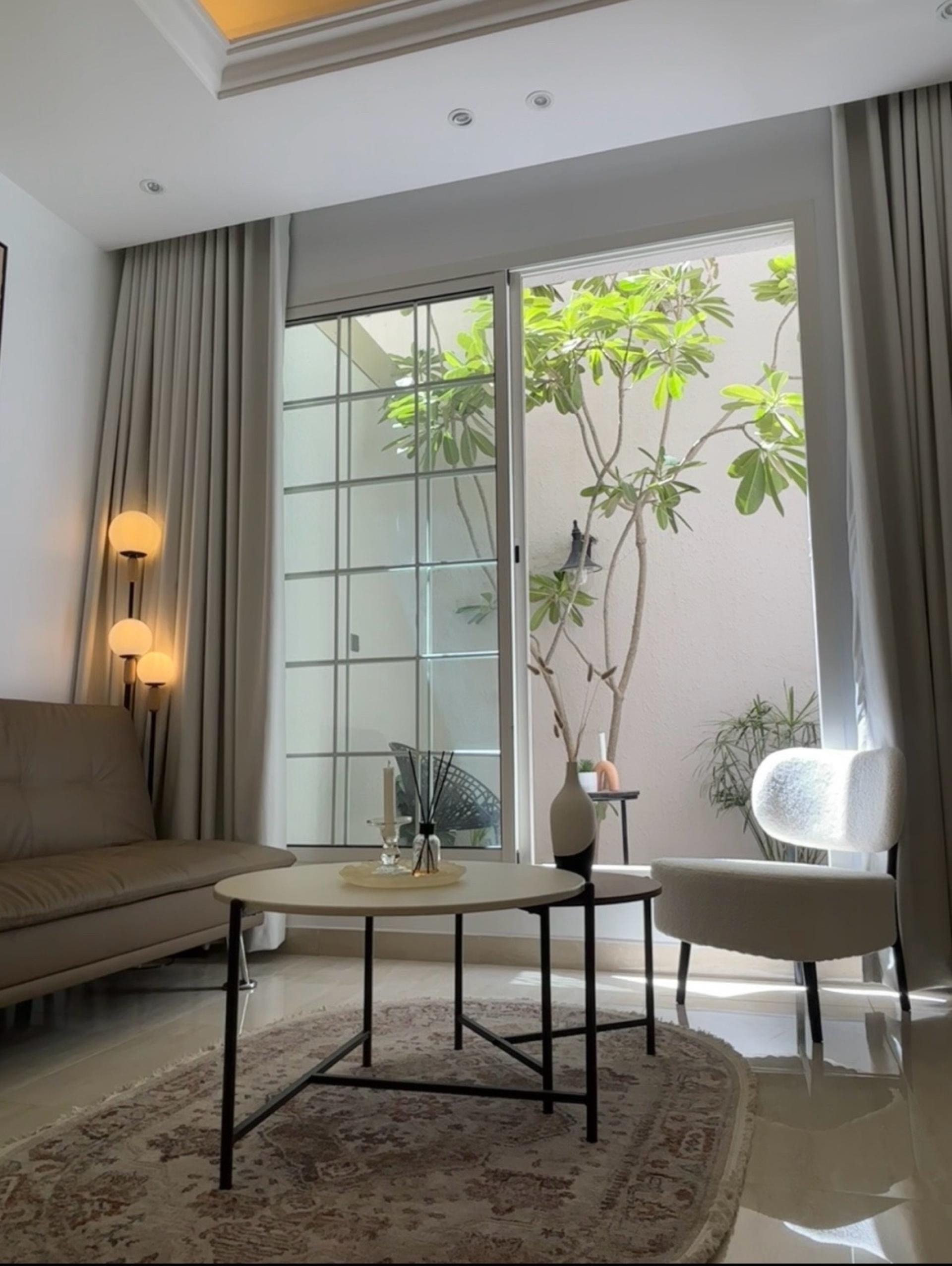 استوديو فندقي بشرفة أشجار دخول ذاتي 11