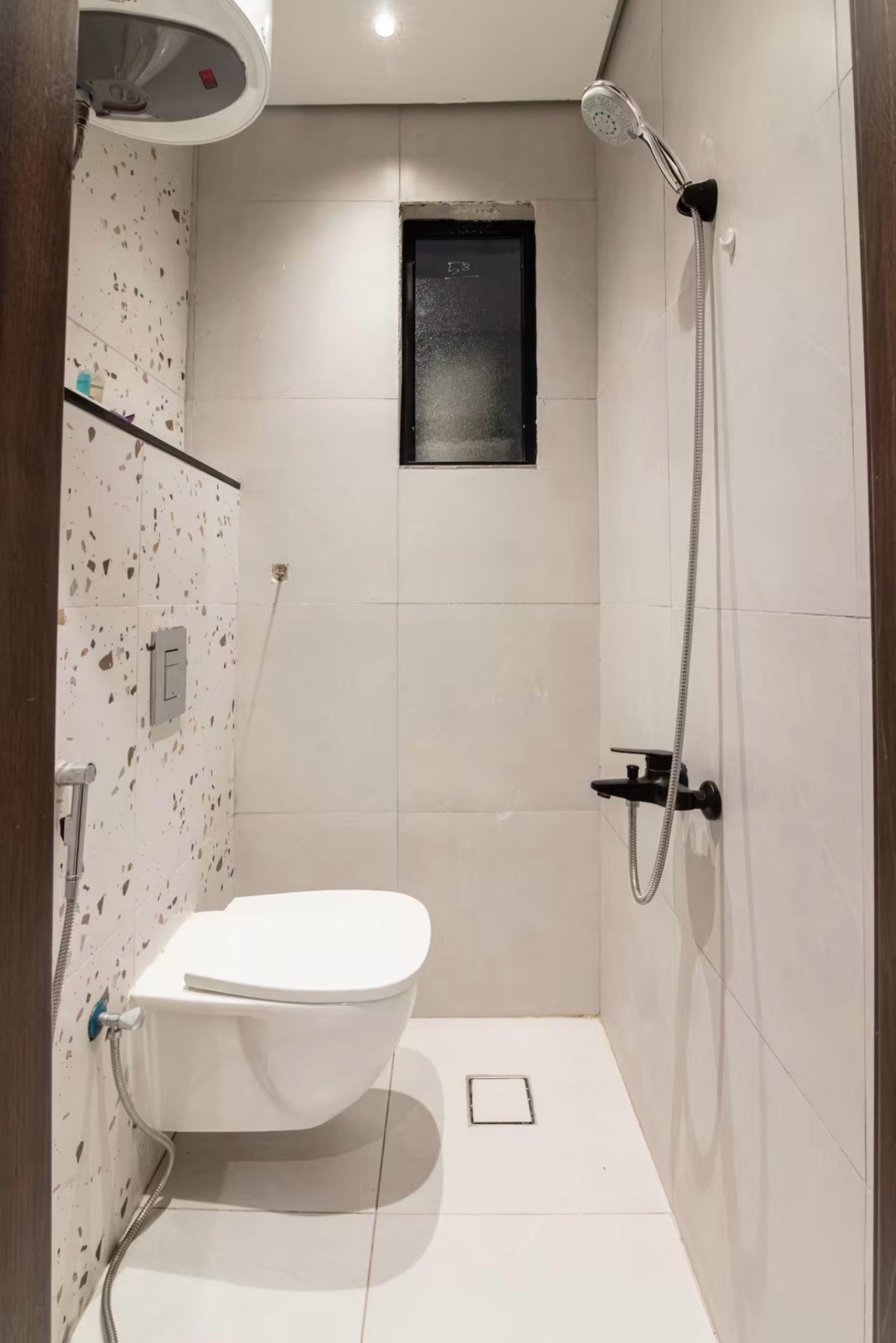 استديو اقتصادي فاخر دخول ذاتي 9