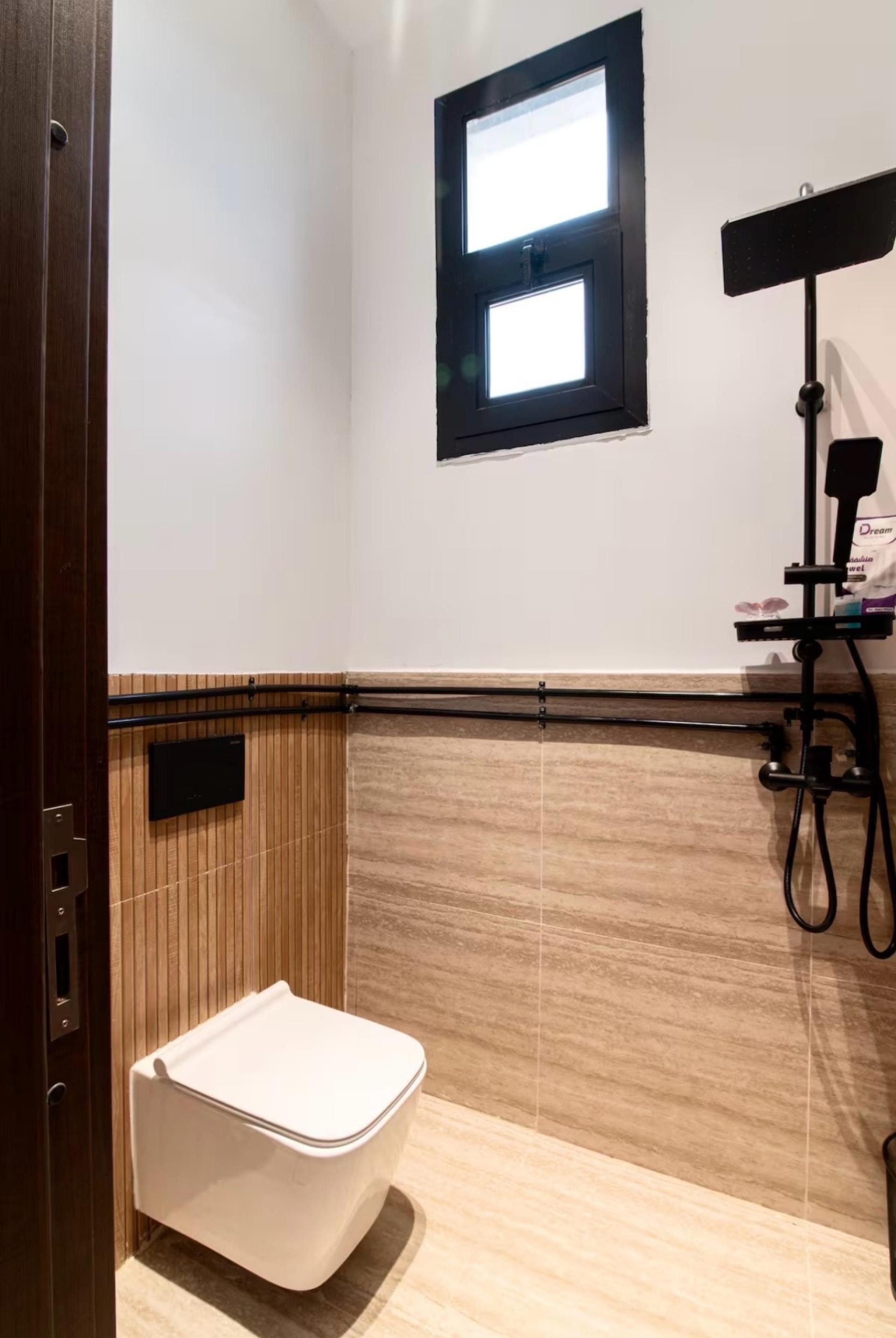 استديو فاخر في مجمع رصف 8