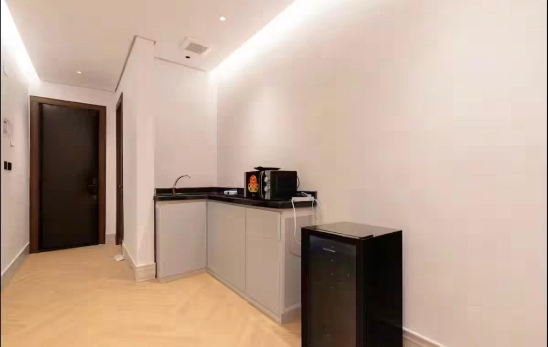 استديو مودرن بجاكوزي دخول ذاتي 9