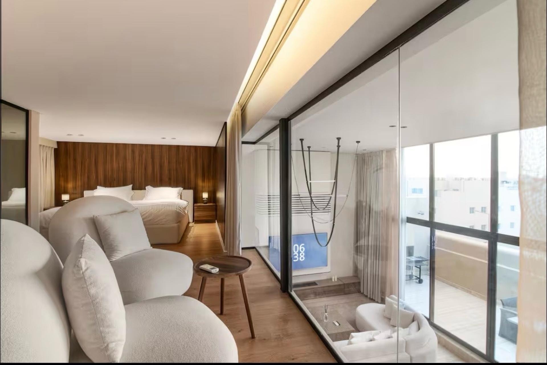 بنتهاوس فاخر بدورين سينما وبلياردو وجلسة 7