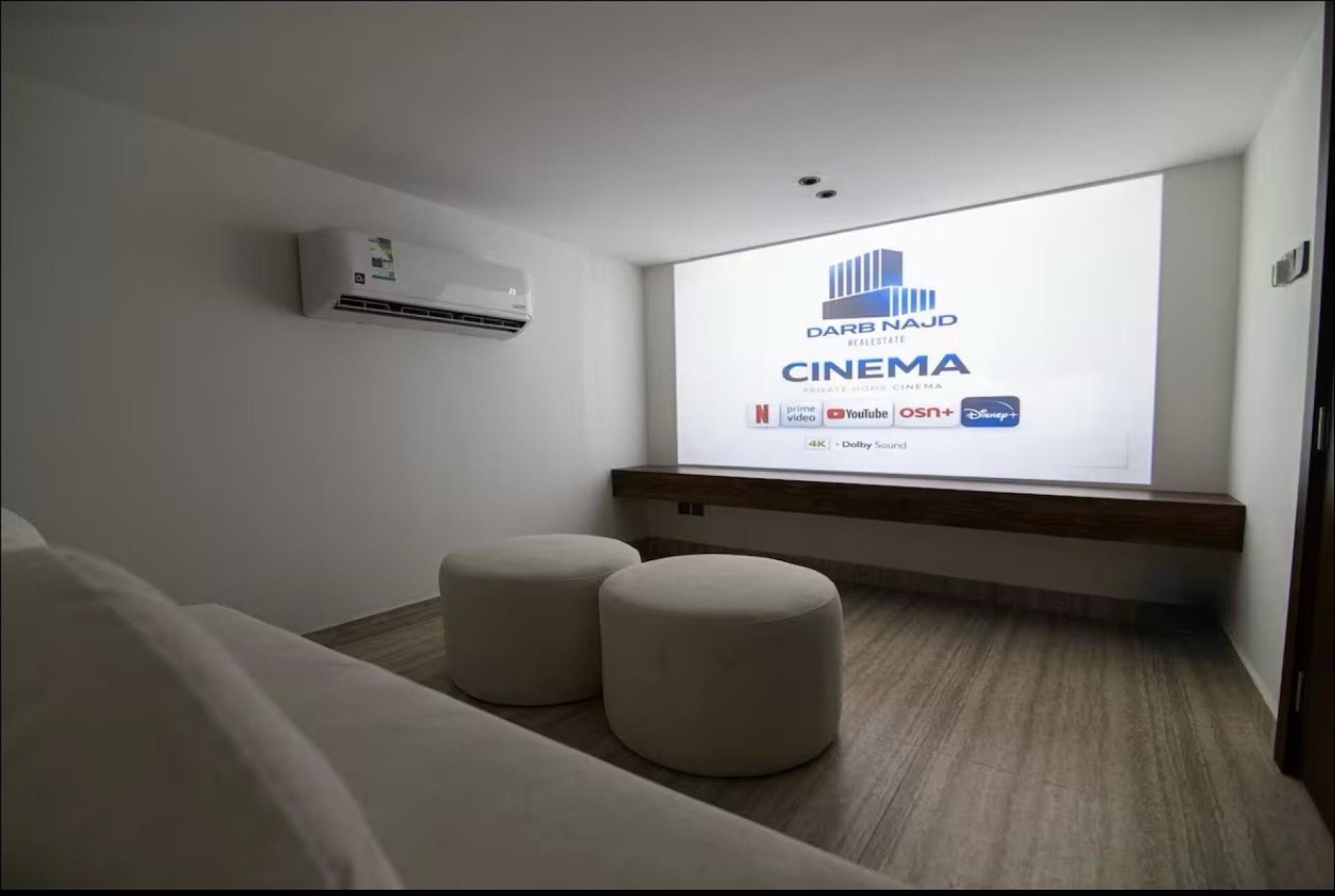 بنتهاوس فاخر بدورين سينما وبلياردو وجلسة 9