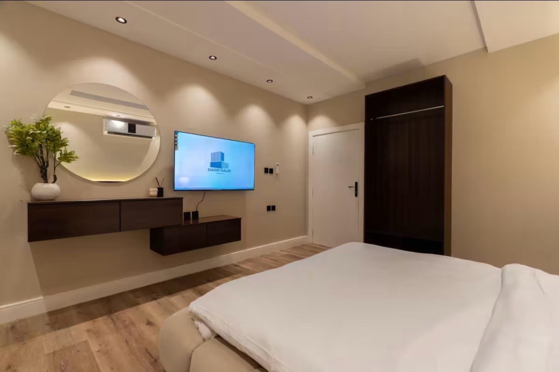 جناح بإطلالة على البوليفارد دخول ذاتي 8