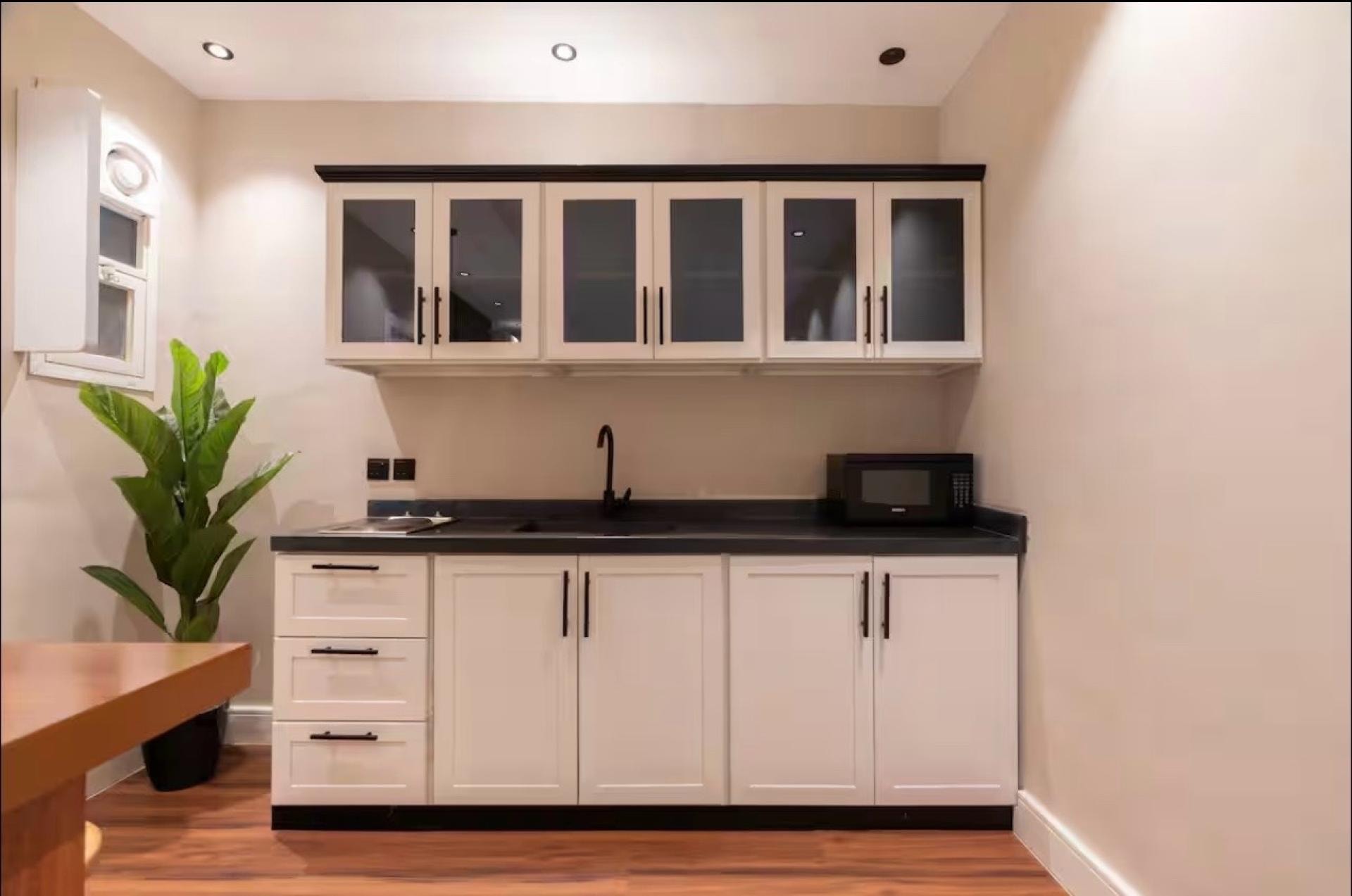 جناح بإطلالة على البوليفارد دخول ذاتي 11