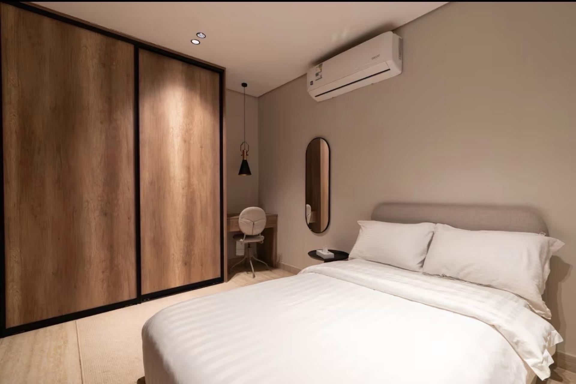 شقة فاخرة3 غرف نوم وجلسة خارجية 8