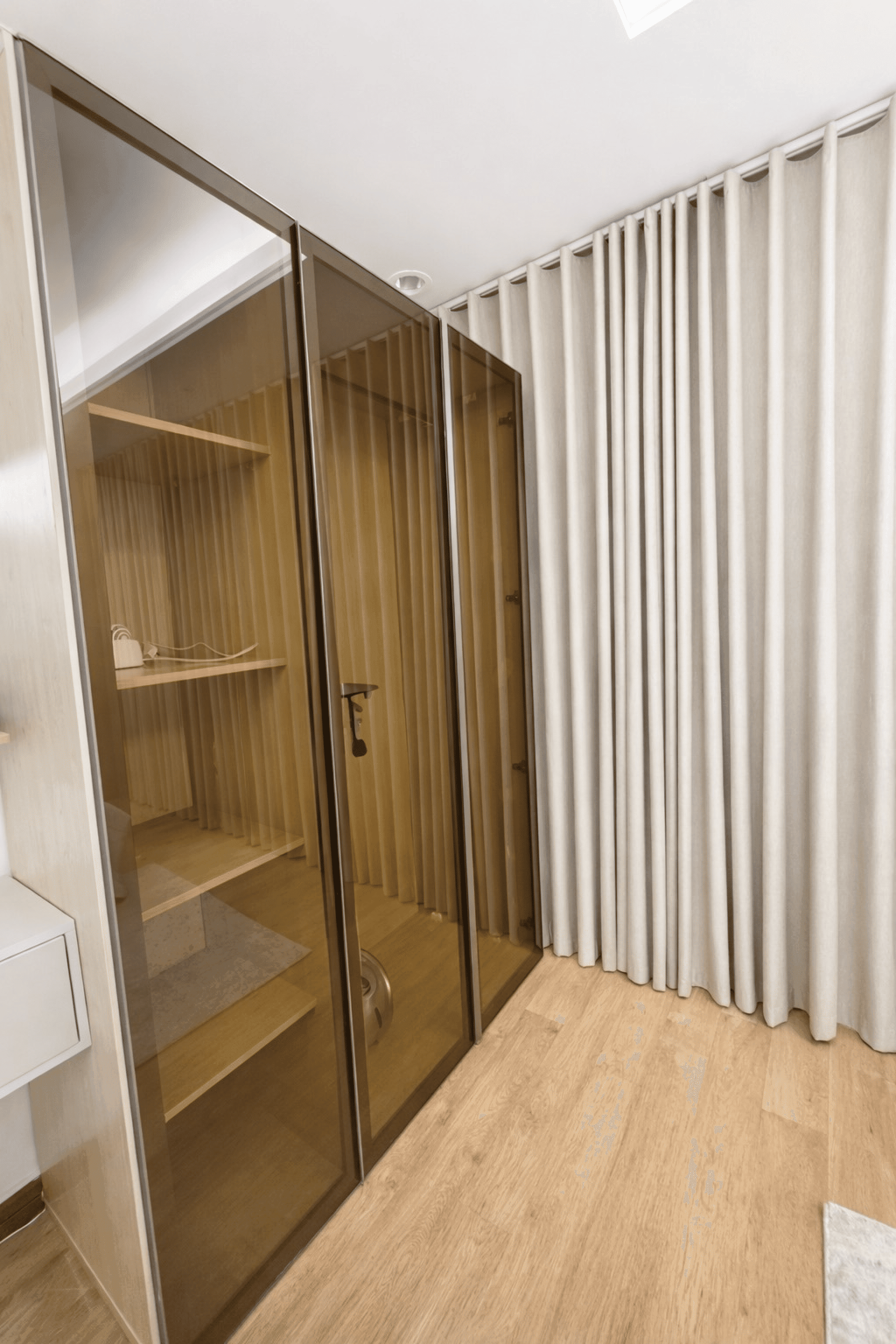 شقة بغرفة نوم وصالة 2