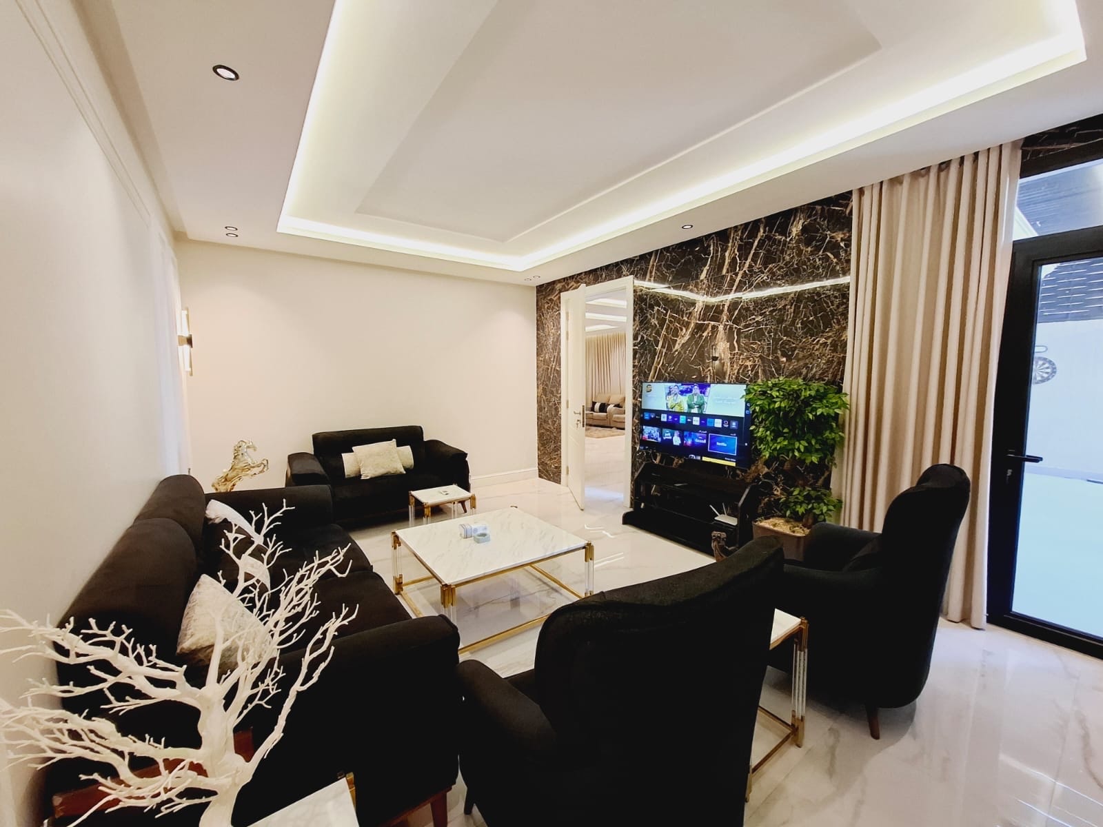 دور ارضي بصاله ومجلس وغرف نوم متميز 1