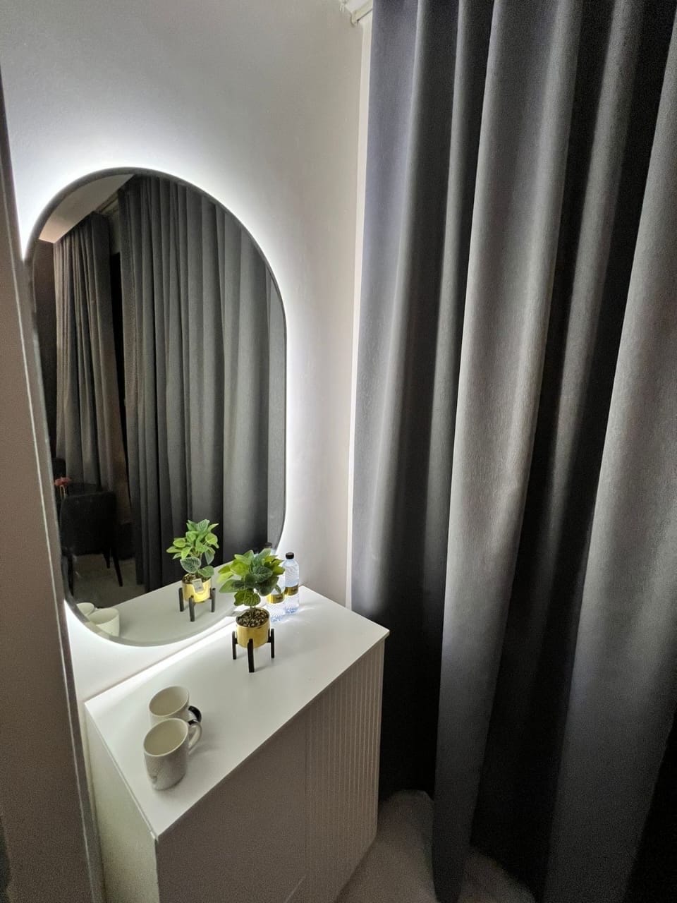 استديو فاخره ببلكونة 1