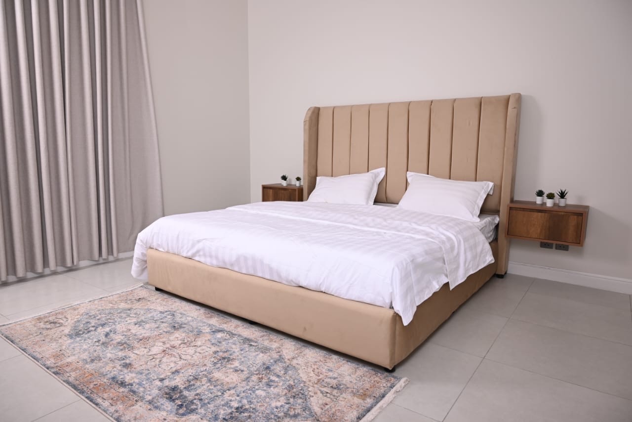 شقة انيقة بغرفة نوم وصالة ومطبخ 1