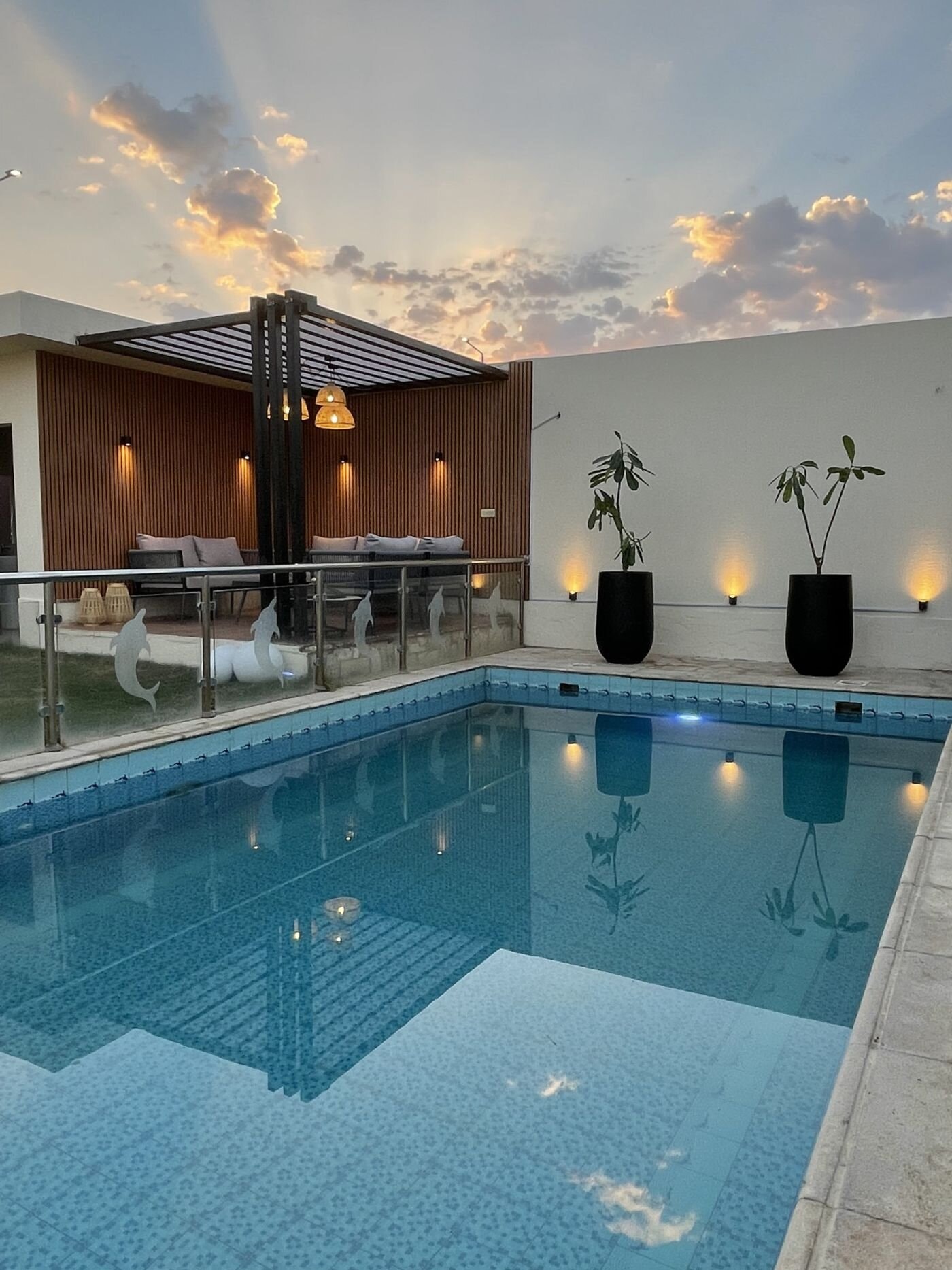 شاليه بمسطح اخضر 1