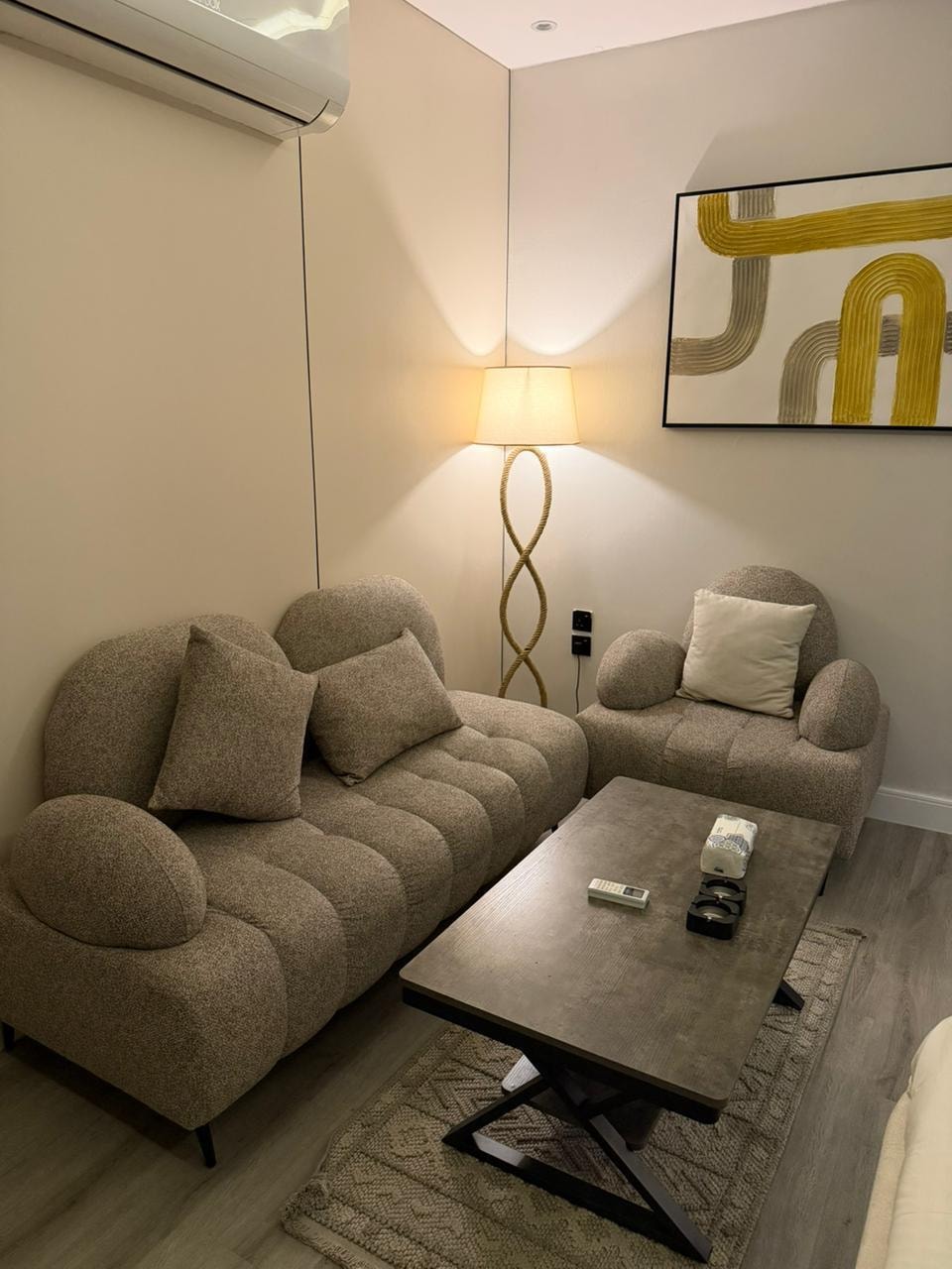 استديو هادئ ومميز 1