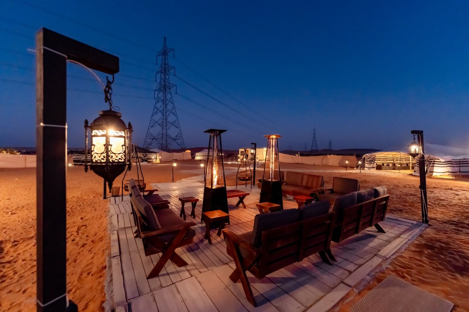 مخيم مودرن 1