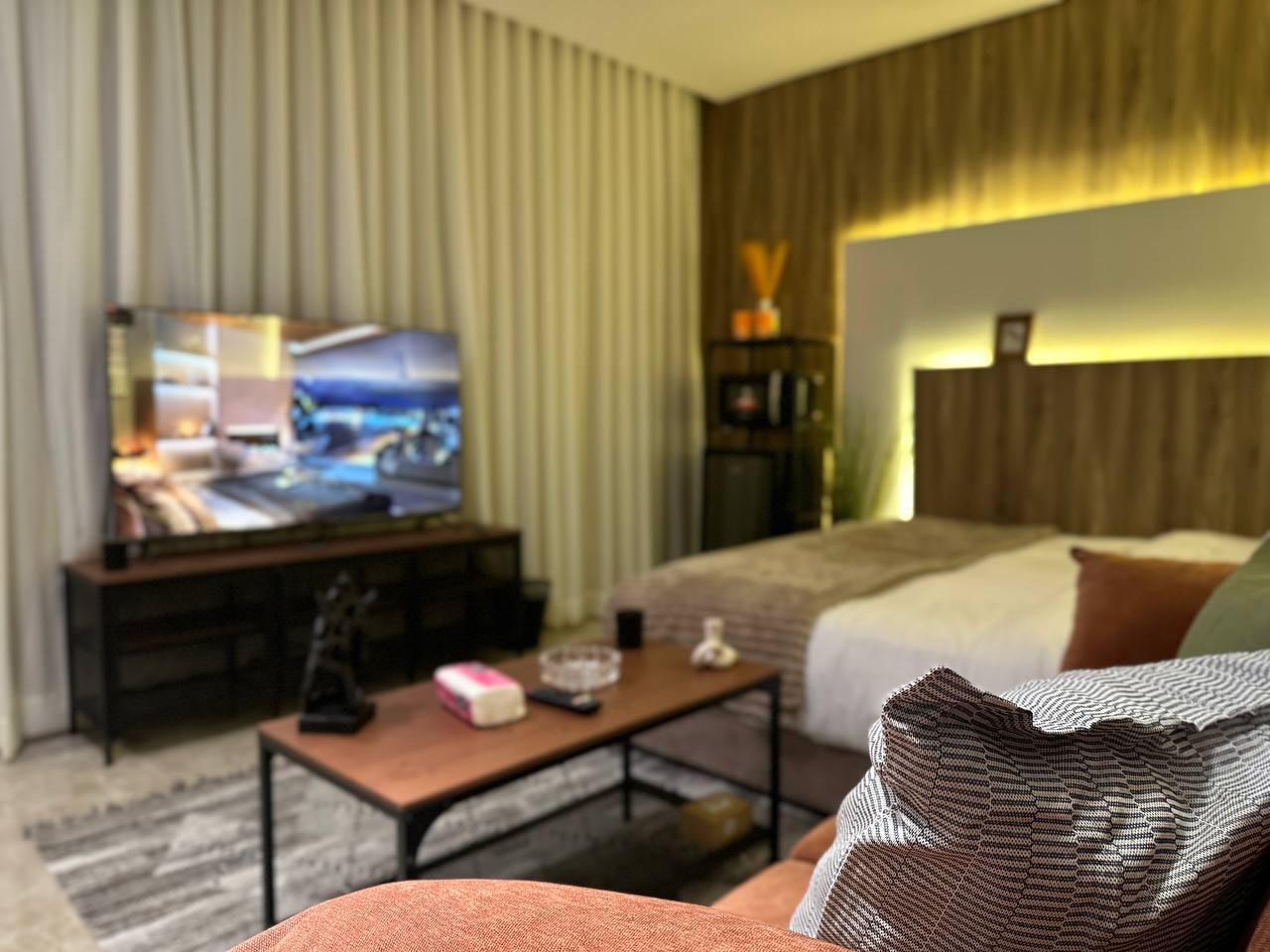 استوديو عصري انيق 1