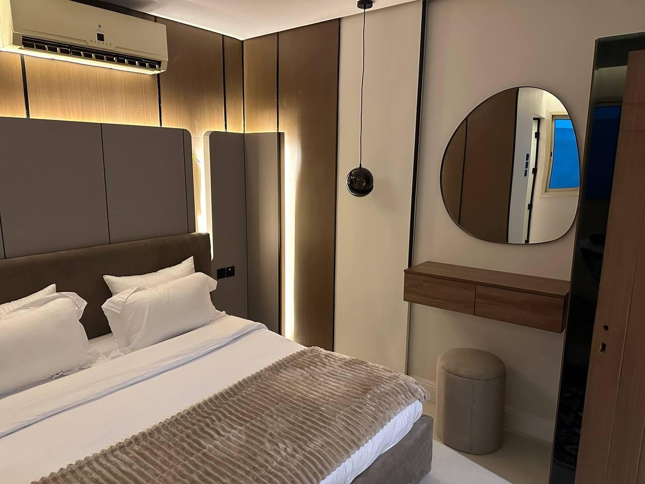 استديو راقي وفخم 1