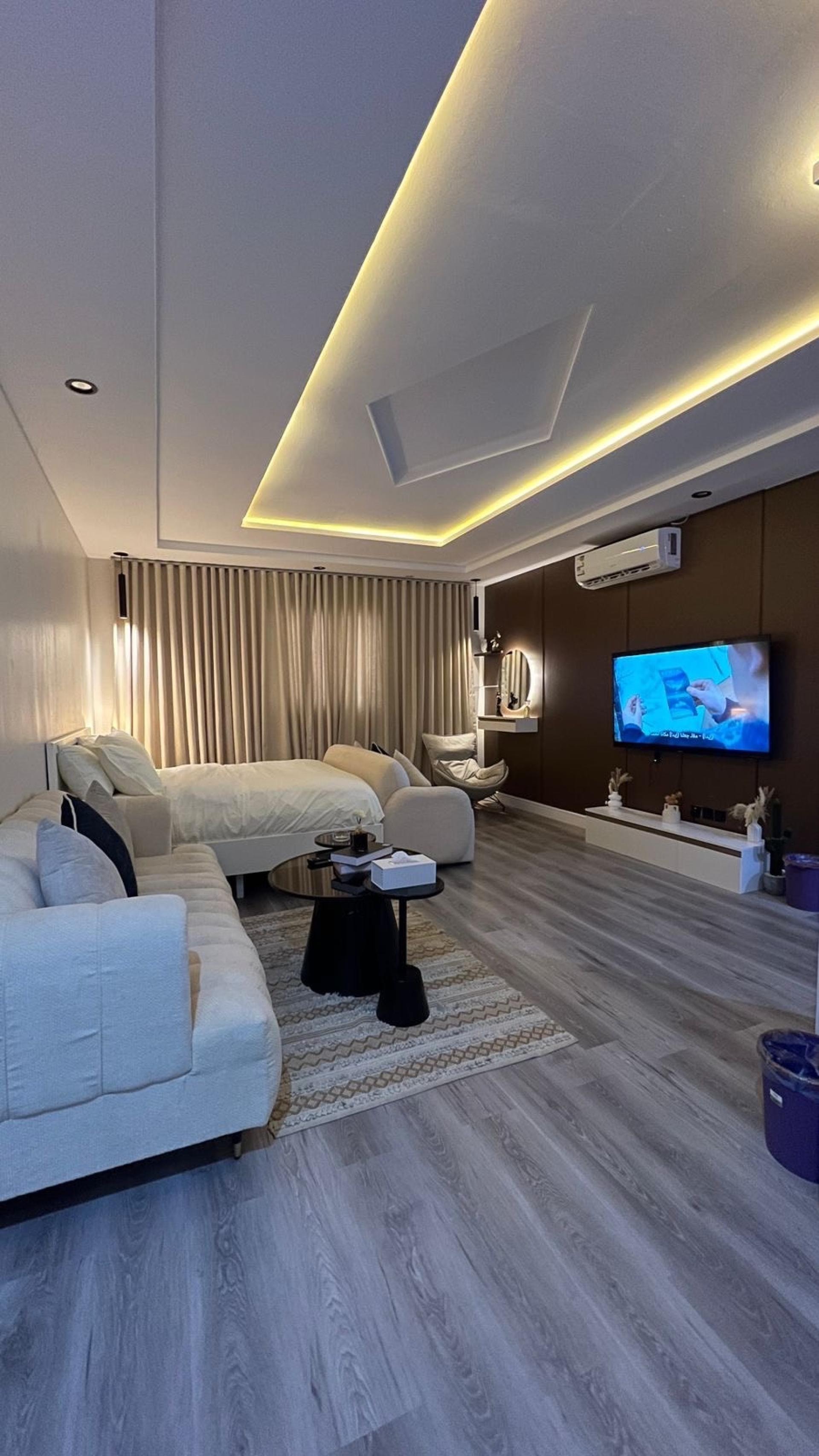 إستديو انيق بدخول ذاتي 1