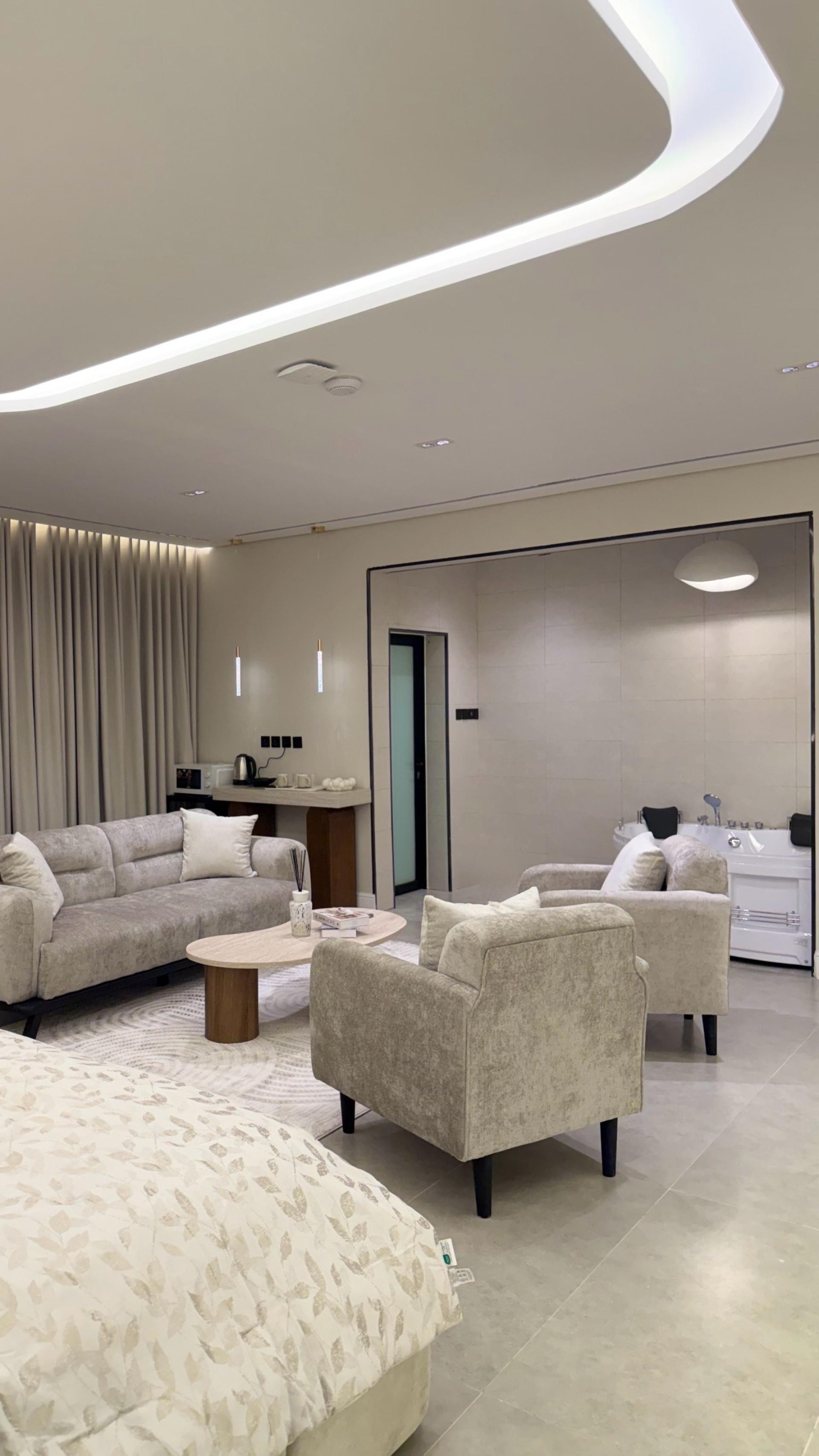 سويت رويال بإطلالة وجاكوزي خاص 1