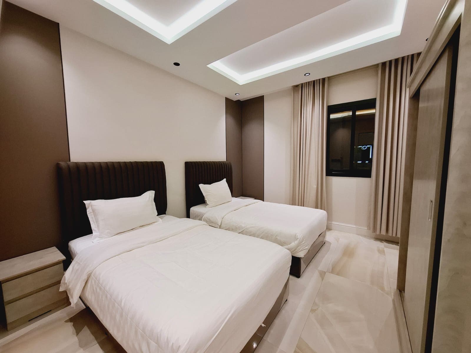 دور ارضي بصاله ومجلس وغرف نوم متميز 6