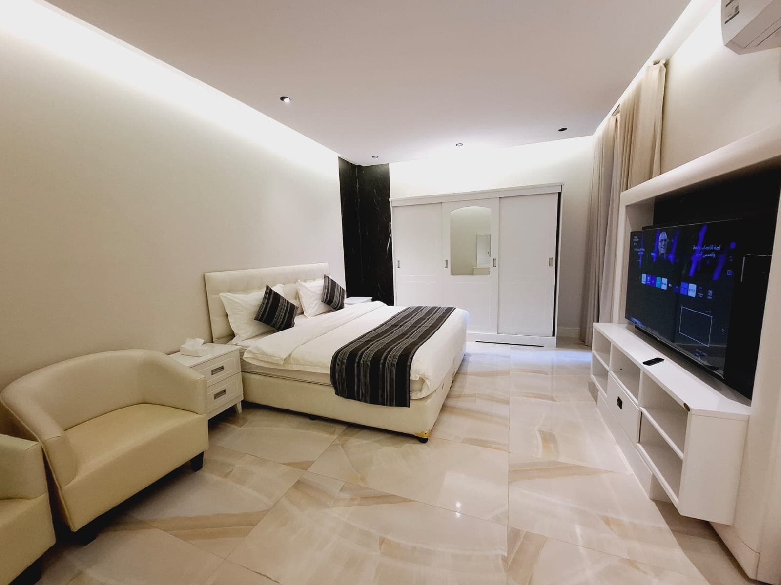 دور ارضي بصاله ومجلس وغرف نوم متميز 8