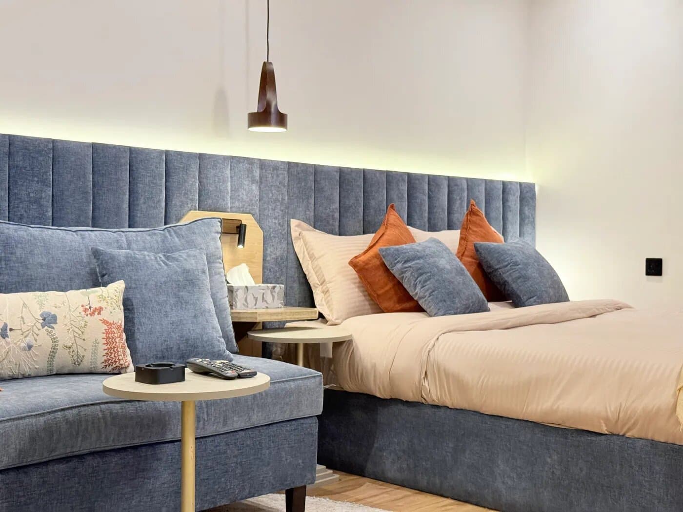 استديو هادئ بسرير ماستر وبلكونه 5