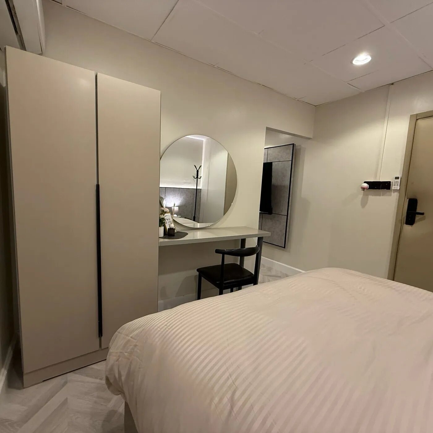 استديو بسرير ماستر بدخول ذكي 10