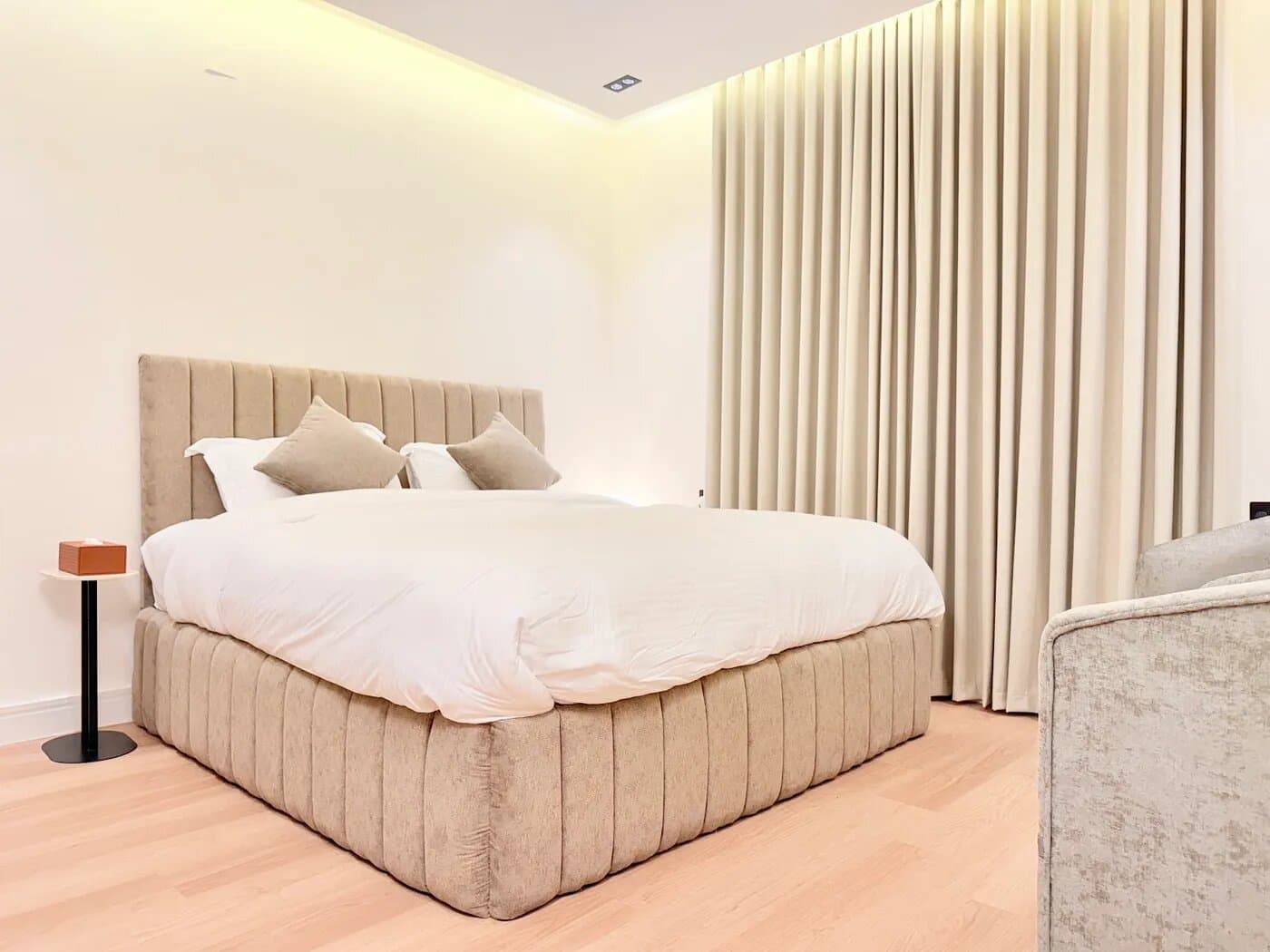 شقة بصالة وغرفة نوم 11