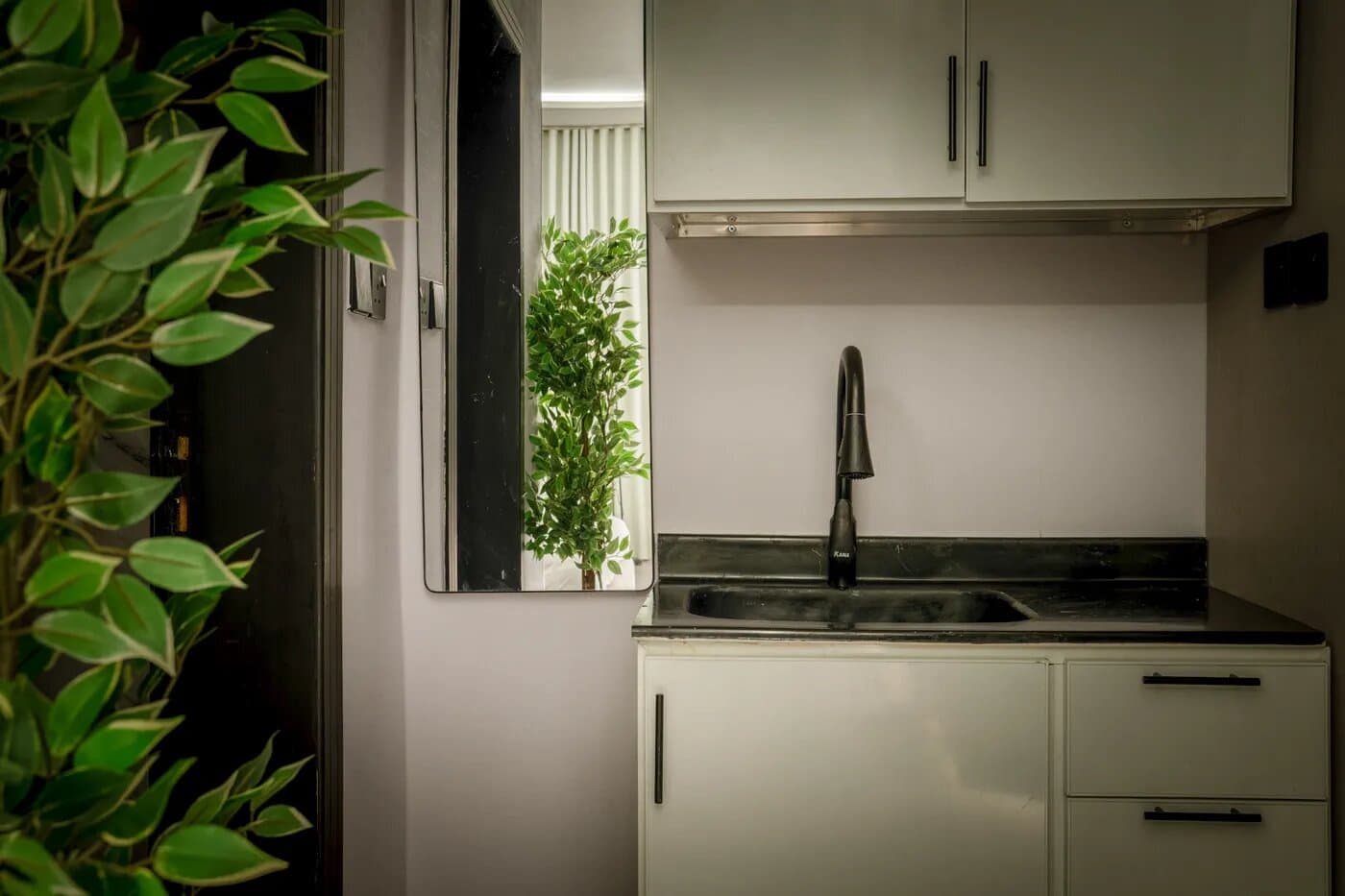 استديو هادئ بسرير ماستر دخول ذكي 2