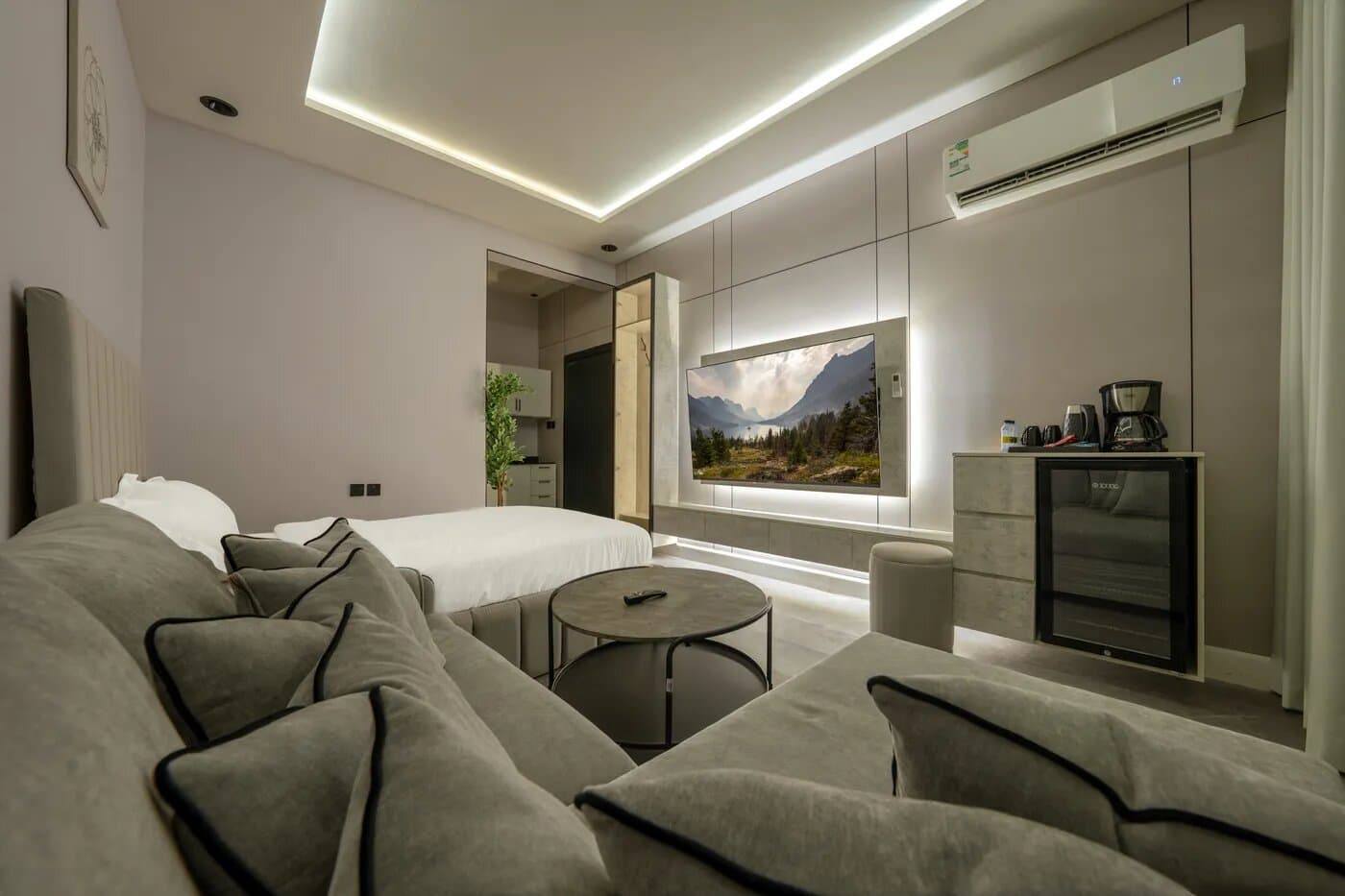 استديو هادئ بسرير ماستر دخول ذكي 4